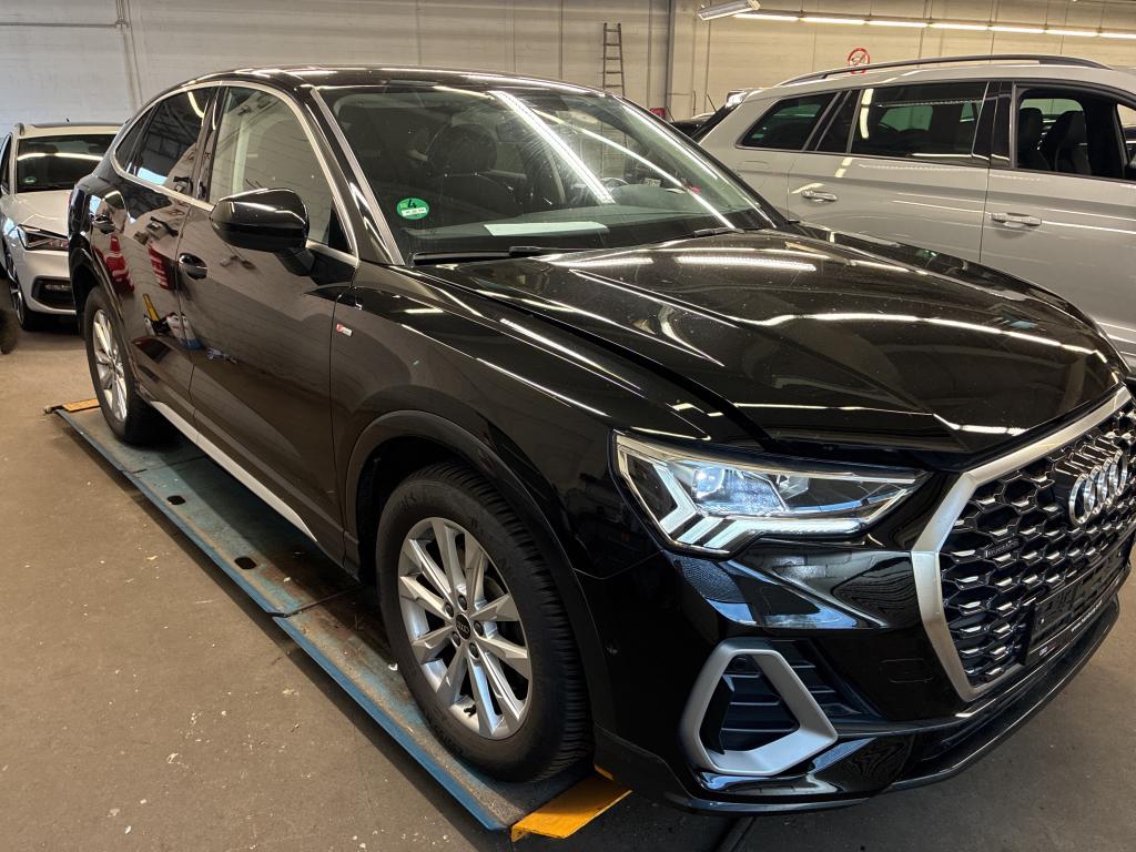 Audi Q3 Sportback 45 TFSI S Line - Quattro - Petrol - Automatic - 245 hp - 30.272 km