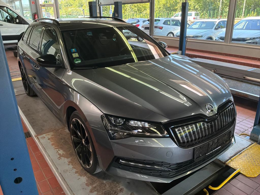 Skoda Superb Combi 1.4 TSI Sportline - Hybrid - Automatic - 156 hp - 59.462 km