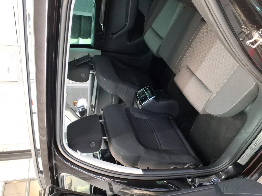 Skoda Superb Combi 2.0 TDI Ambition - Diesel - Automatic - 150 hp - 90.767 km