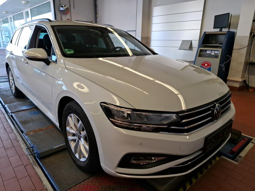 Volkswagen Passat Variant 1.5 TSI Business - Petrol - Automatic - 150 hp - 38.287 km