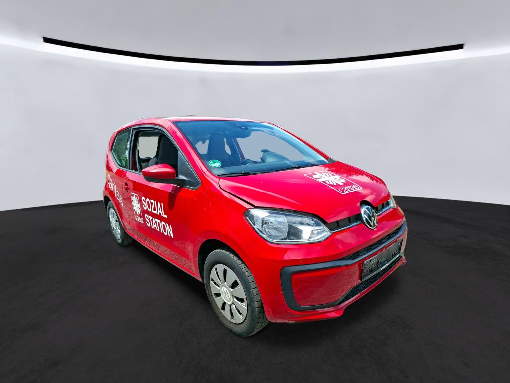 Volkswagen Up! 1.0 - Petrol - Manual - 65 hp - 42.226 km