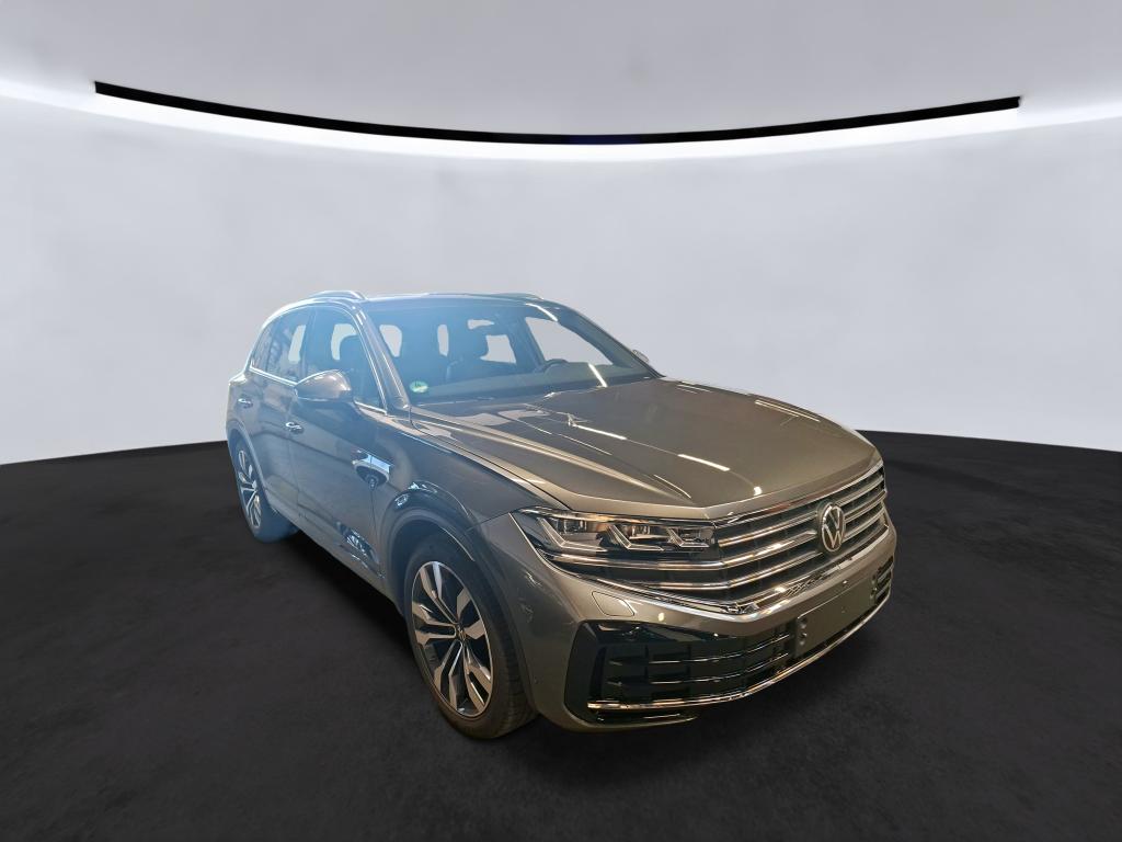 Volkswagen Touareg 3.0 TDI Elegance - 4Motion - Diesel - Automatic - 286 hp - 9.428 km