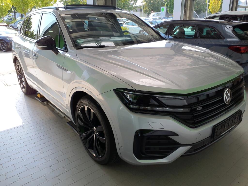 Volkswagen Touareg 3.0 TDI R-Line - 4Motion - Diesel - Automatic - 286 hp - 49.200 km