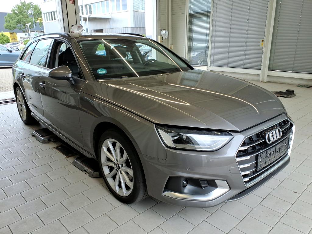 Audi A4 Avant 40 TDI Advanced - Diesel - Automatic - 204 hp - 61.829 km