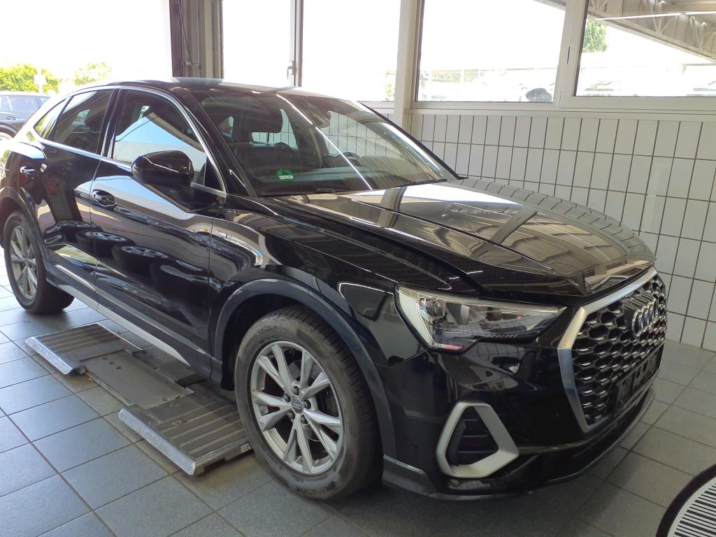 Audi Q3 Sportback 35 TDI S Line - Diesel - Automatic - 150 hp - 54.397 km