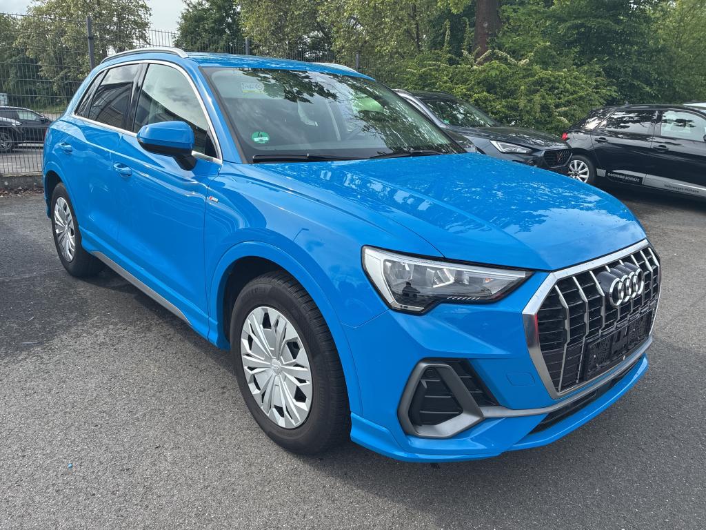 Audi Q3 35 TFSI S Line - Petrol - Automatic - 150 hp - 40.077 km