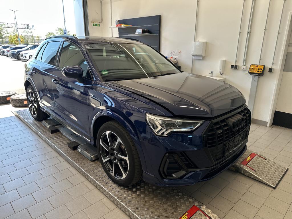 Audi Q3 40 TDI S Line - Quattro - Diesel - Automatic - 200 hp - 44.063 km