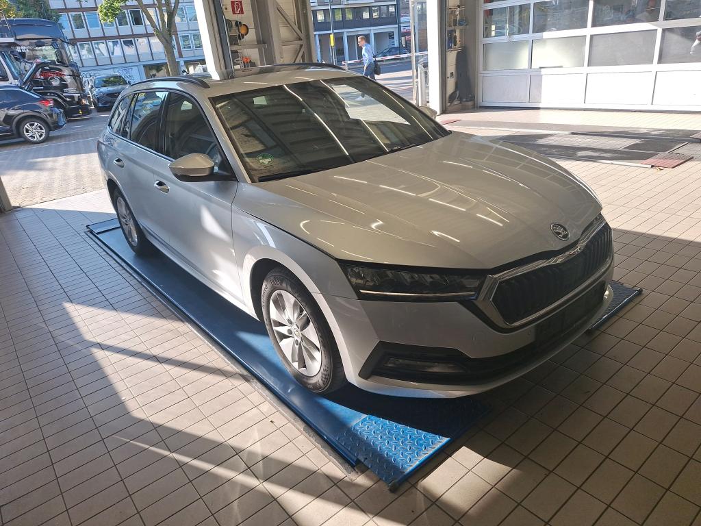 Skoda Octavia Combi 2.0 TDI Ambition - Diesel - Automatic - 115 hp - 70.622 km