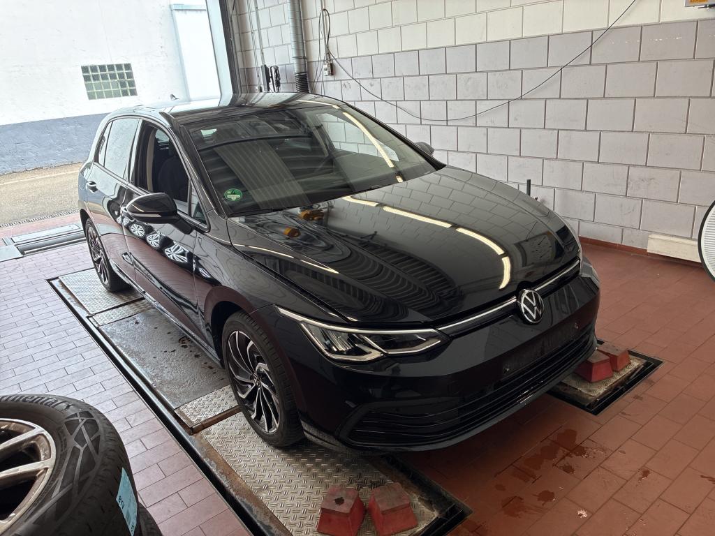 Volkswagen Golf 2.0 TDI Life - Diesel - Automatic - 115 hp - 76.424 km