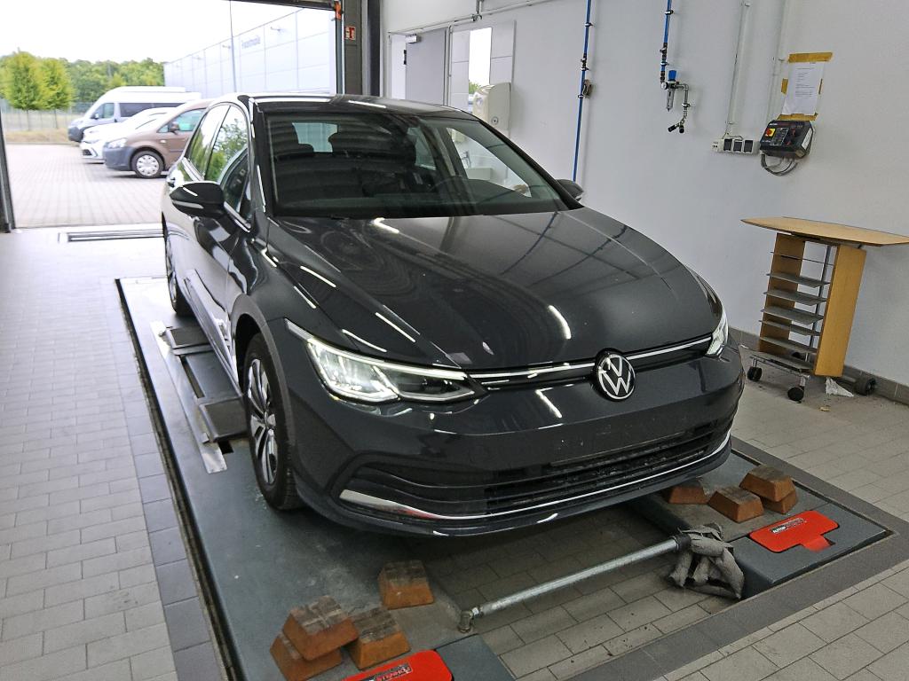 Volkswagen Golf 1.0 eTSI Move - Petrol - Automatic - 110 hp - 36.054 km