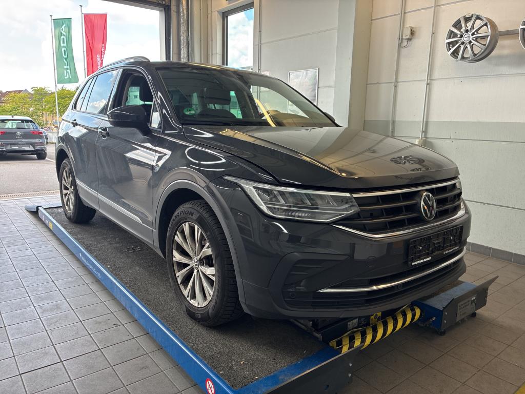 Volkswagen Tiguan 1.5 TSI Active - Petrol - Automatic - 150 hp - 86.593 km