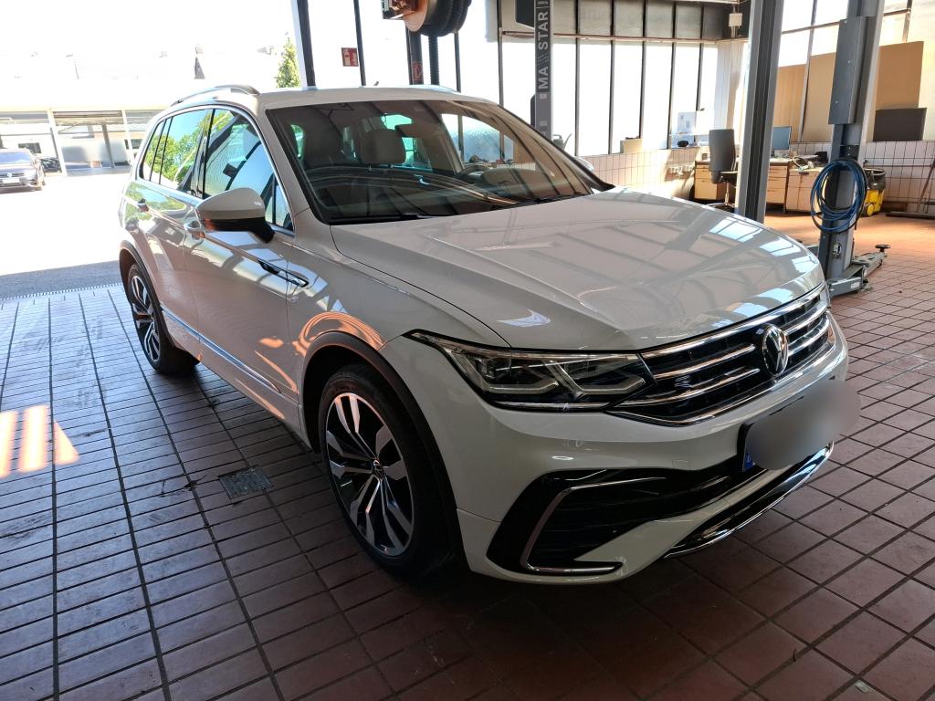 Volkswagen Tiguan 1.5 TSI R-Line - Petrol - Automatic - 150 hp - 45.428 km