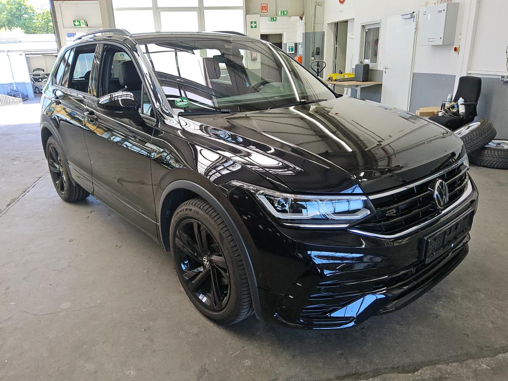 Volkswagen Tiguan 1.5 TSI R-Line - Petrol - Automatic - 150 hp - 25.723 km