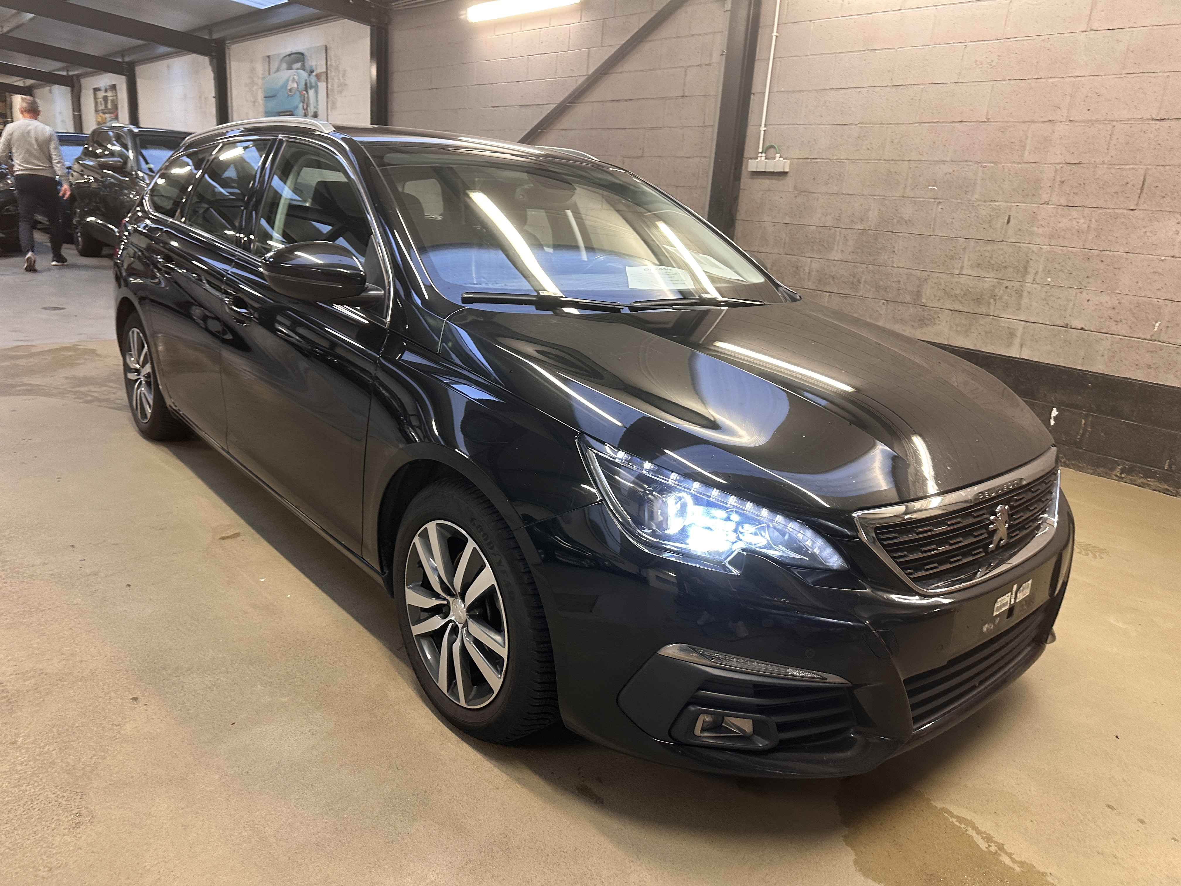 Peugeot 308 SW 1.5 Allure - Diesel - Manual - 130 hp - 198.745 km