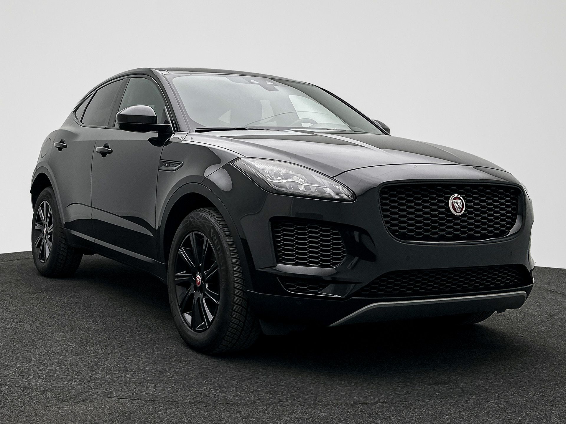 Jaguar E-Pace 2.0d R-Dynamic HSE - Diesel - Manual - 150 hp - 103.323 km