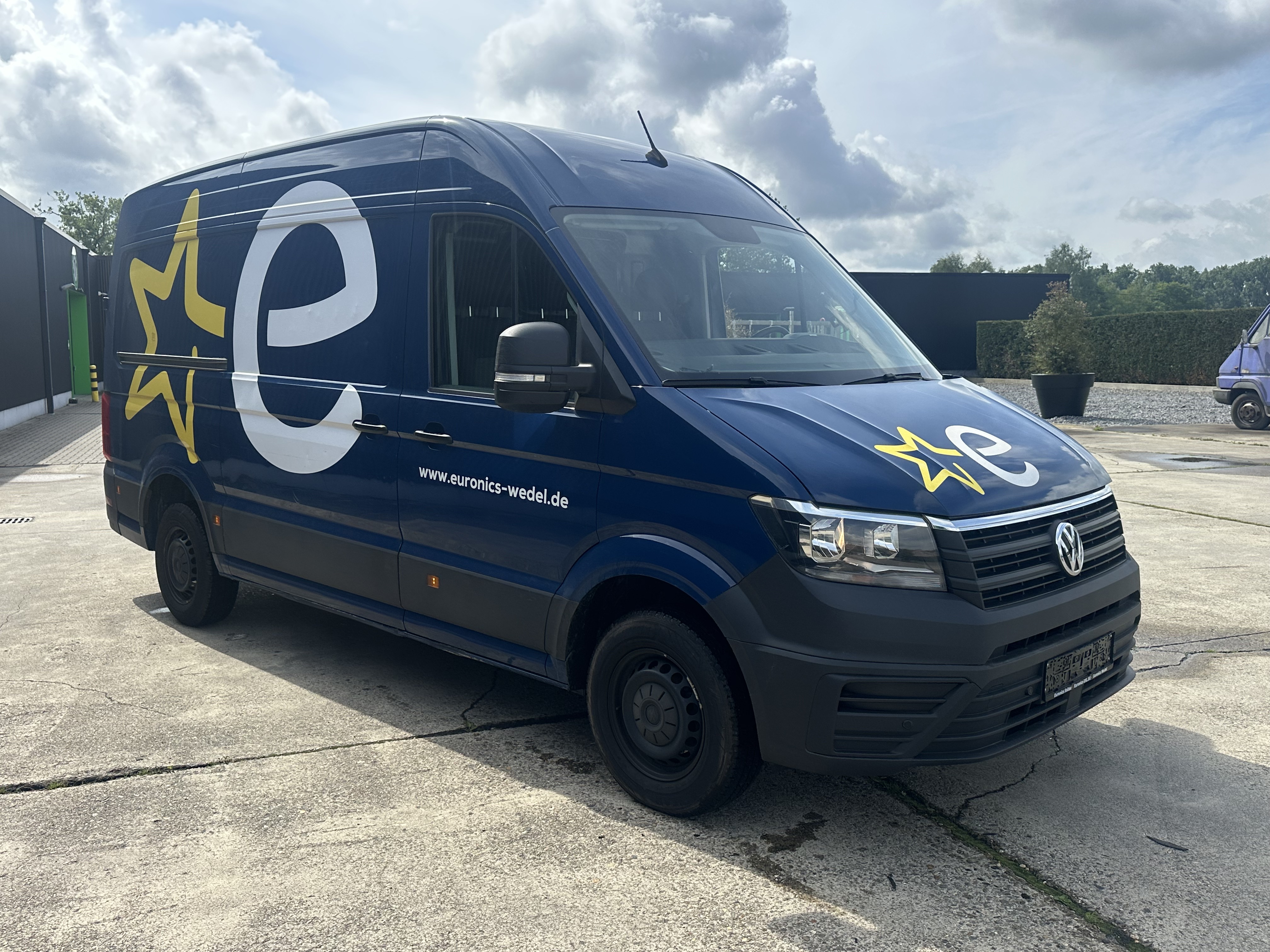 Volkswagen Crafter L2H3 2.0 TDI Startline - Diesel - Manual - 102 hp - 59.971 km
