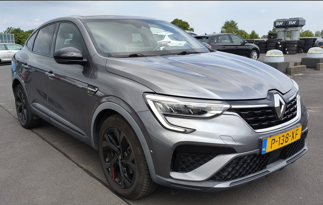 Renault Arkana 1.6 RS Line - Hybrid - Automatic - 95 hp - 193.030 km