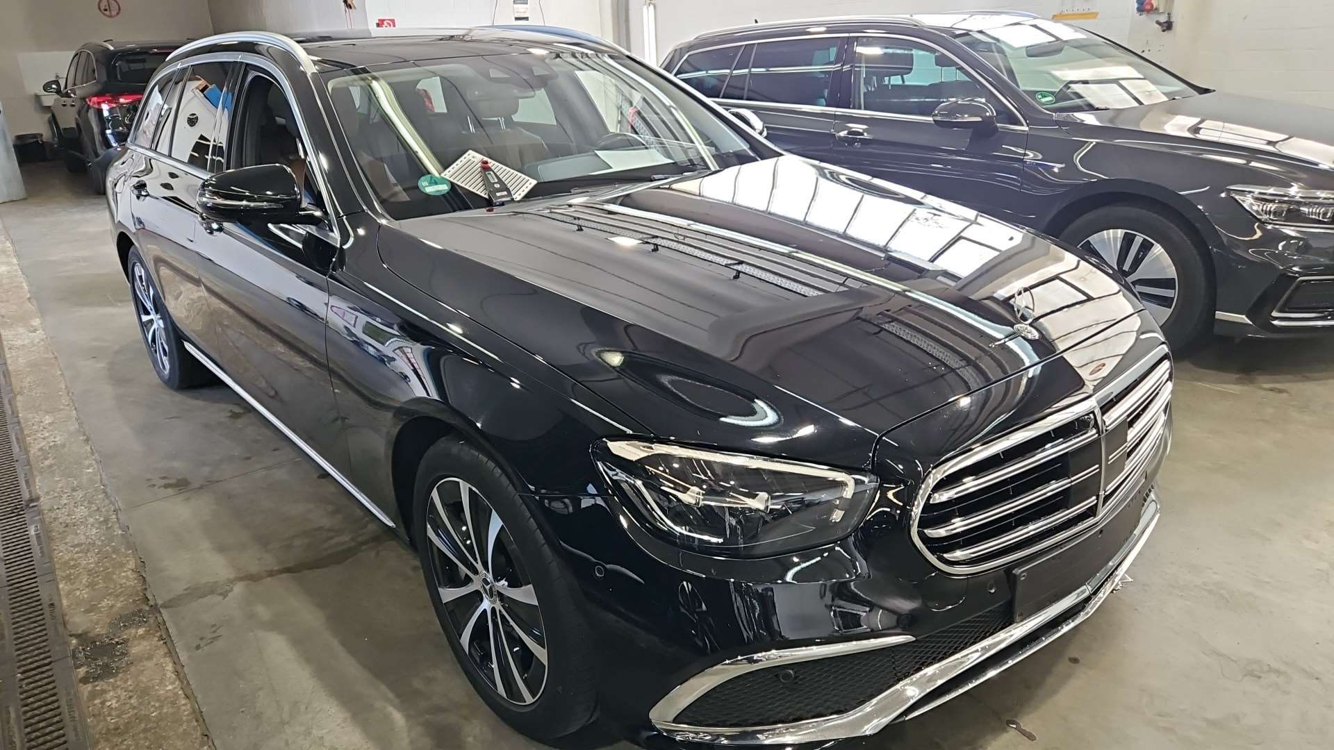 Mercedes-Benz E Break 300de Exclusive - Hybrid - Automatic - 194 hp - 70.676 km