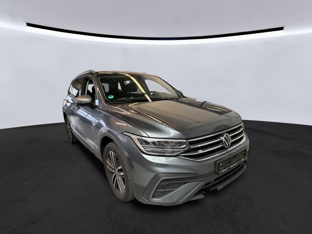 Volkswagen Tiguan Allspace 2.0 TDI Life - Diesel - Automatic - 150 hp - 80.790 km