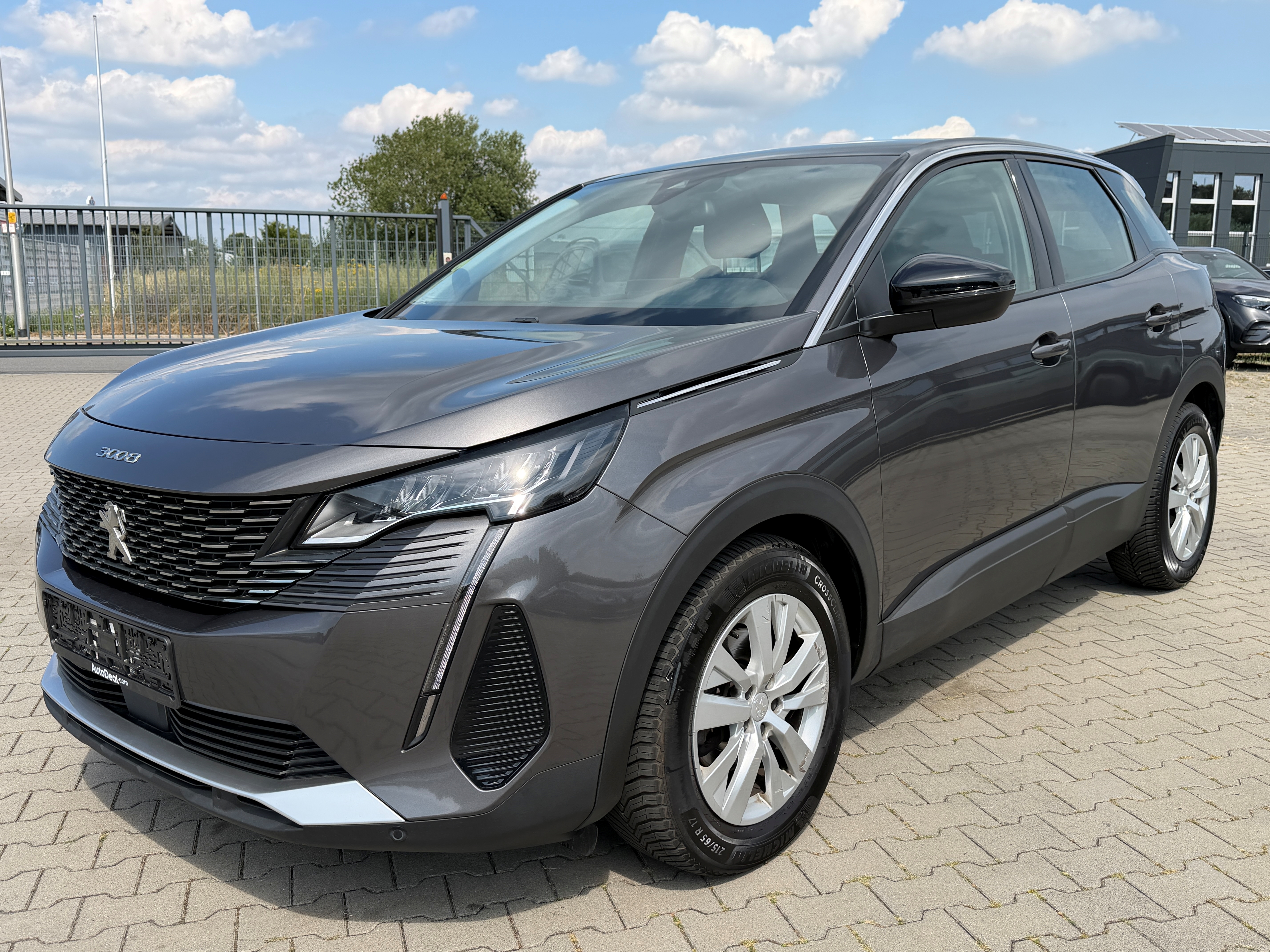 Peugeot 3008 1.5 HDI Active Pack - Diesel - Automatic - 130 hp - 153.520 km