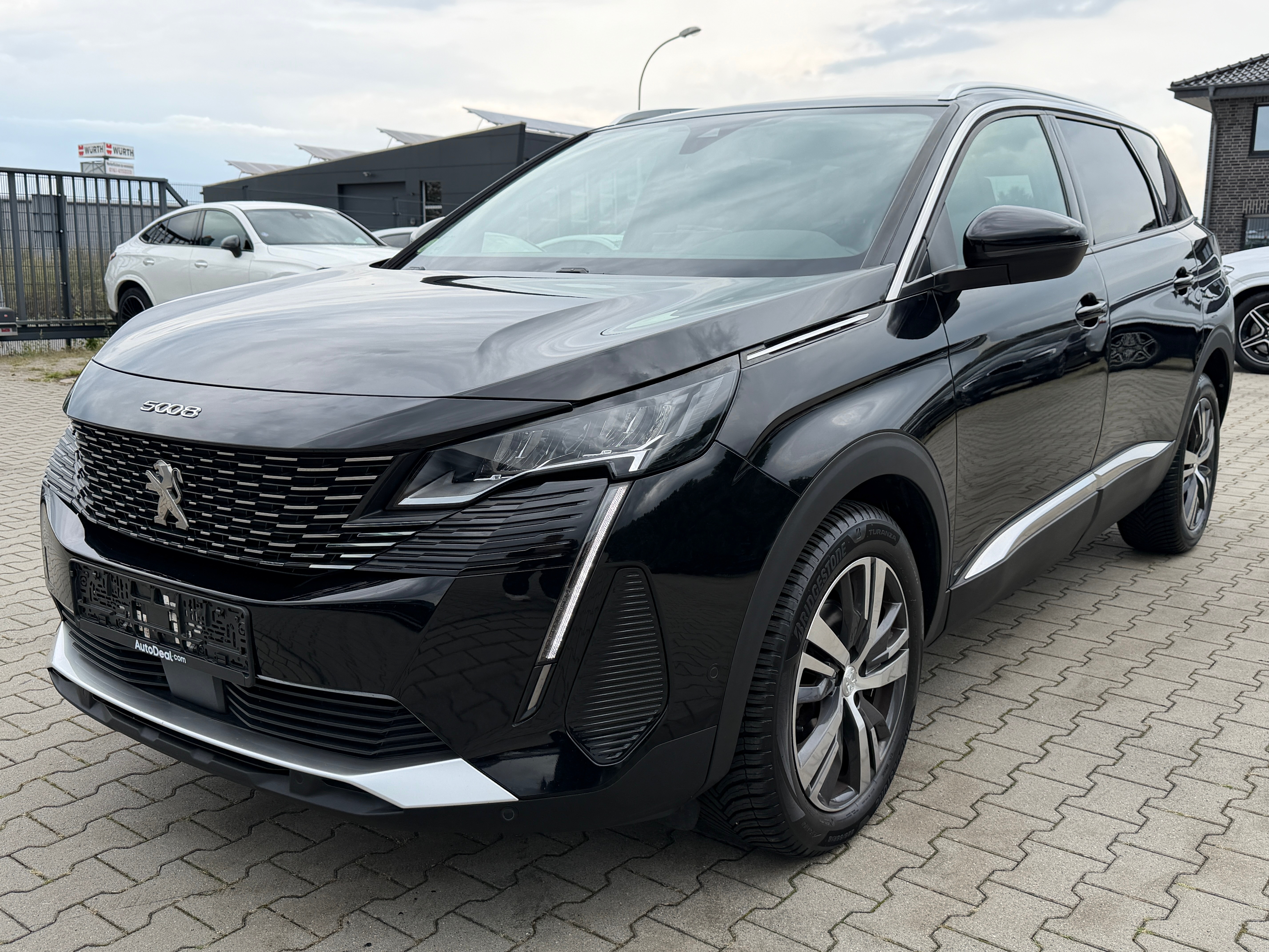 Peugeot 5008 1.5 HDI Allure Pack - Diesel - Automatic - 130 hp - 113.915 km