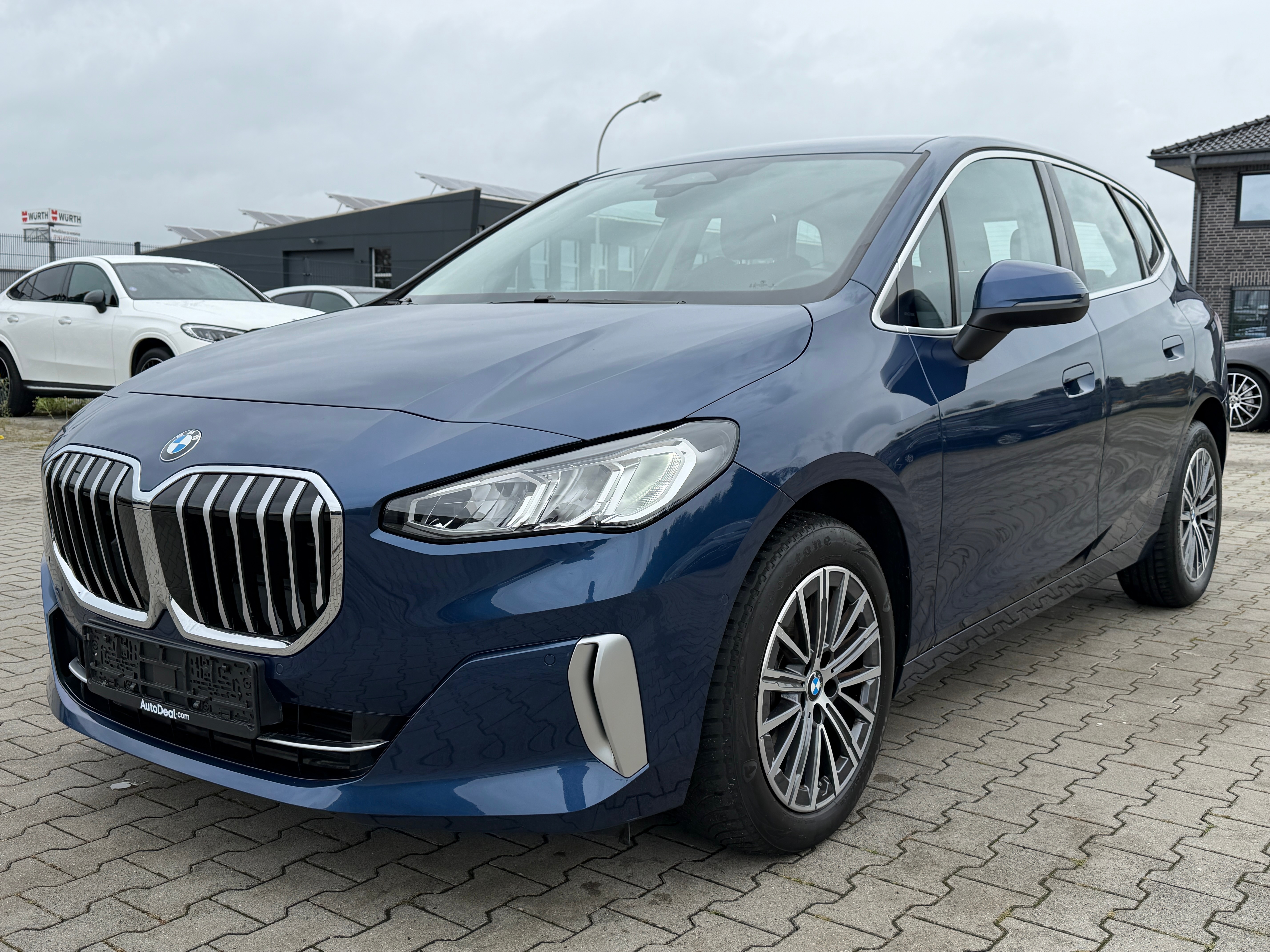 BMW 2 Series Active Tourer 218i Luxury - Petrol - Automatic - 136 hp - 74.333 km