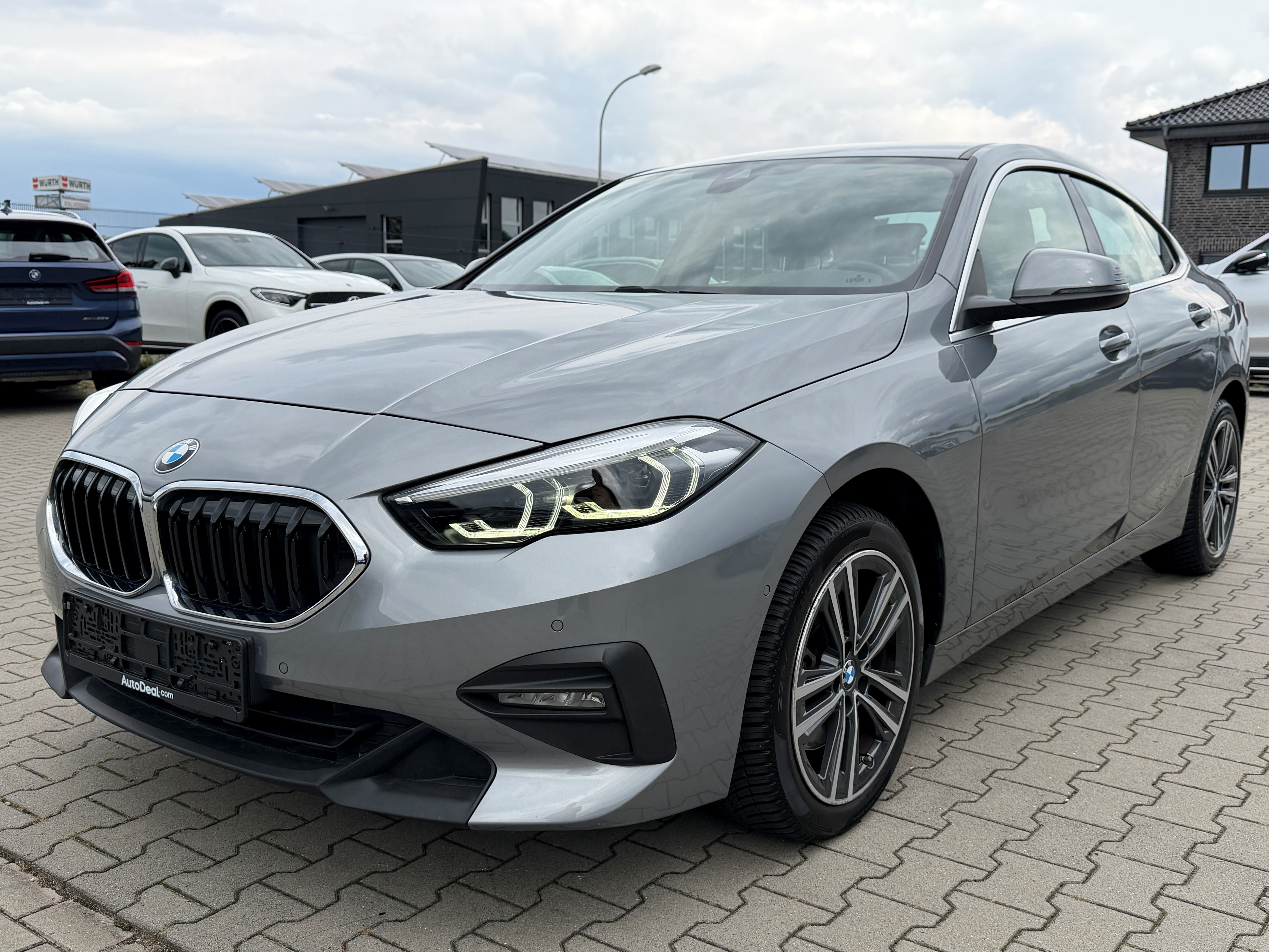 BMW 2 Series Gran Coupé 218i Advantage - Petrol - Automatic - 136 hp - 60.501 km