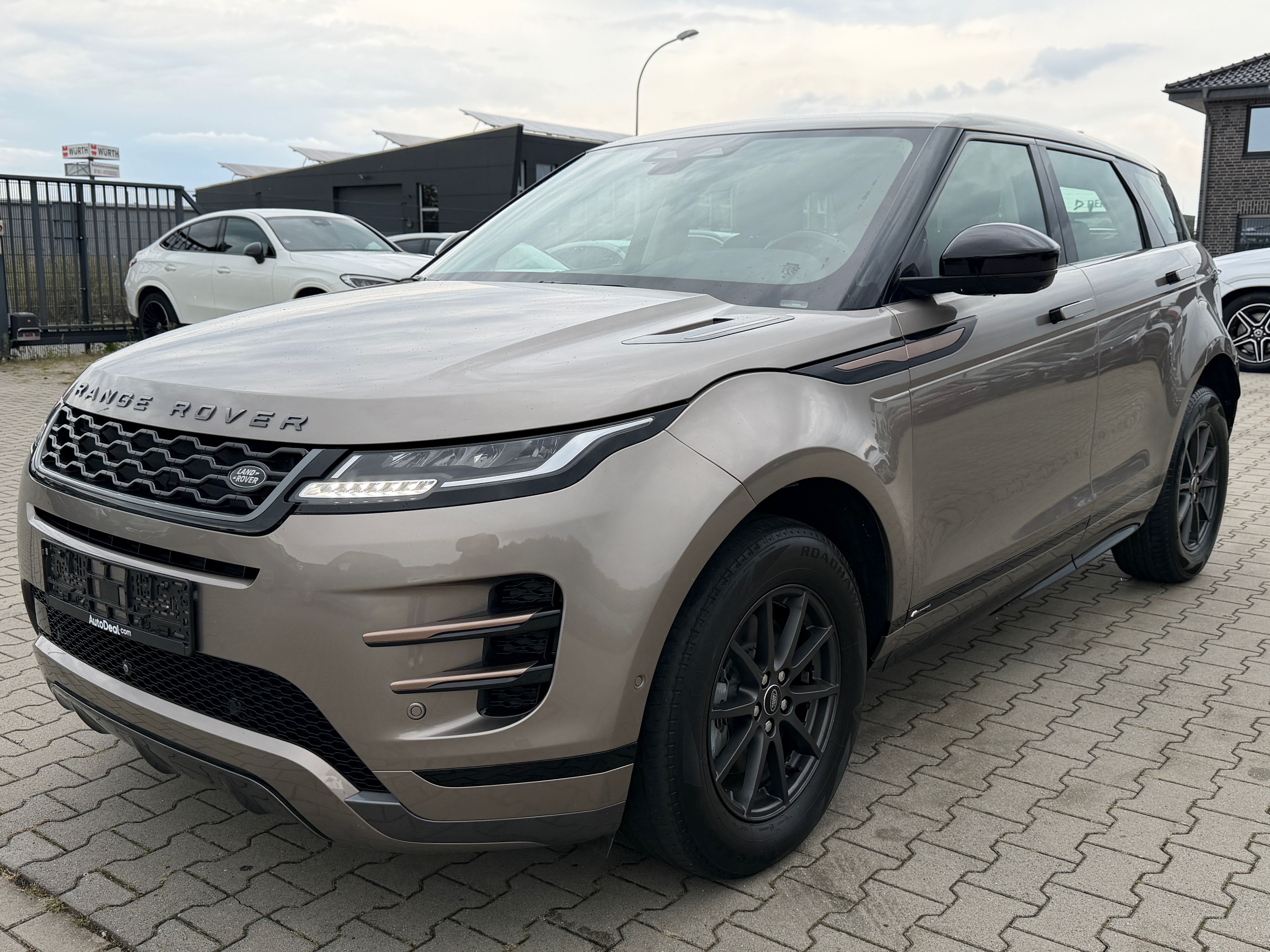 Land Rover Range Rover Evoque P200 R-Dynamic - AWD - Petrol - Automatic - 199 hp - 68.883 km