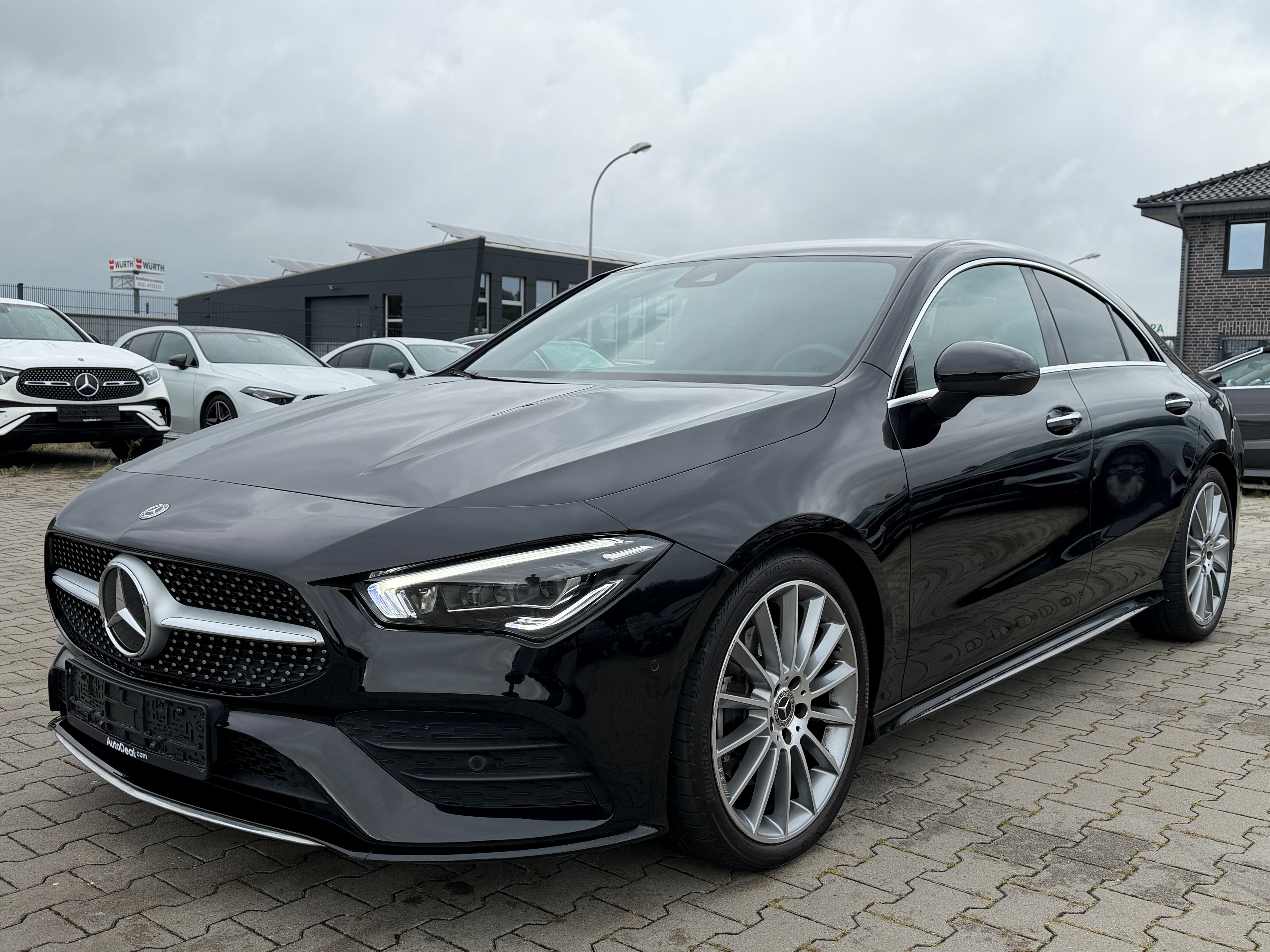 Mercedes-Benz CLA 200 AMG Line - Petrol - Automatic - 163 hp - 81.436 km