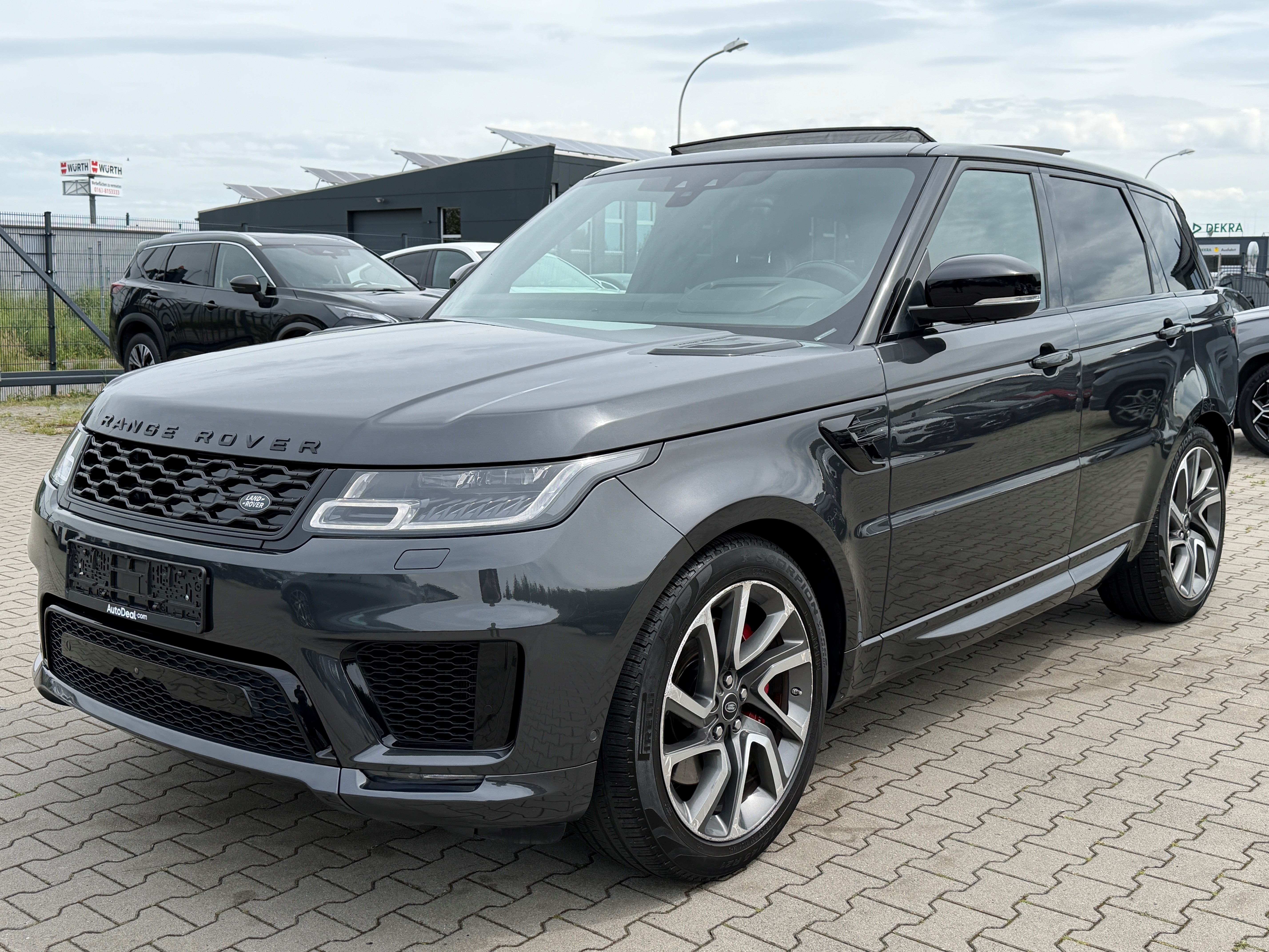 Land Rover Range Rover Sport 2.0 P400e Autobiography - AWD - Hybrid - Automatic - 403 hp - 143.184 km