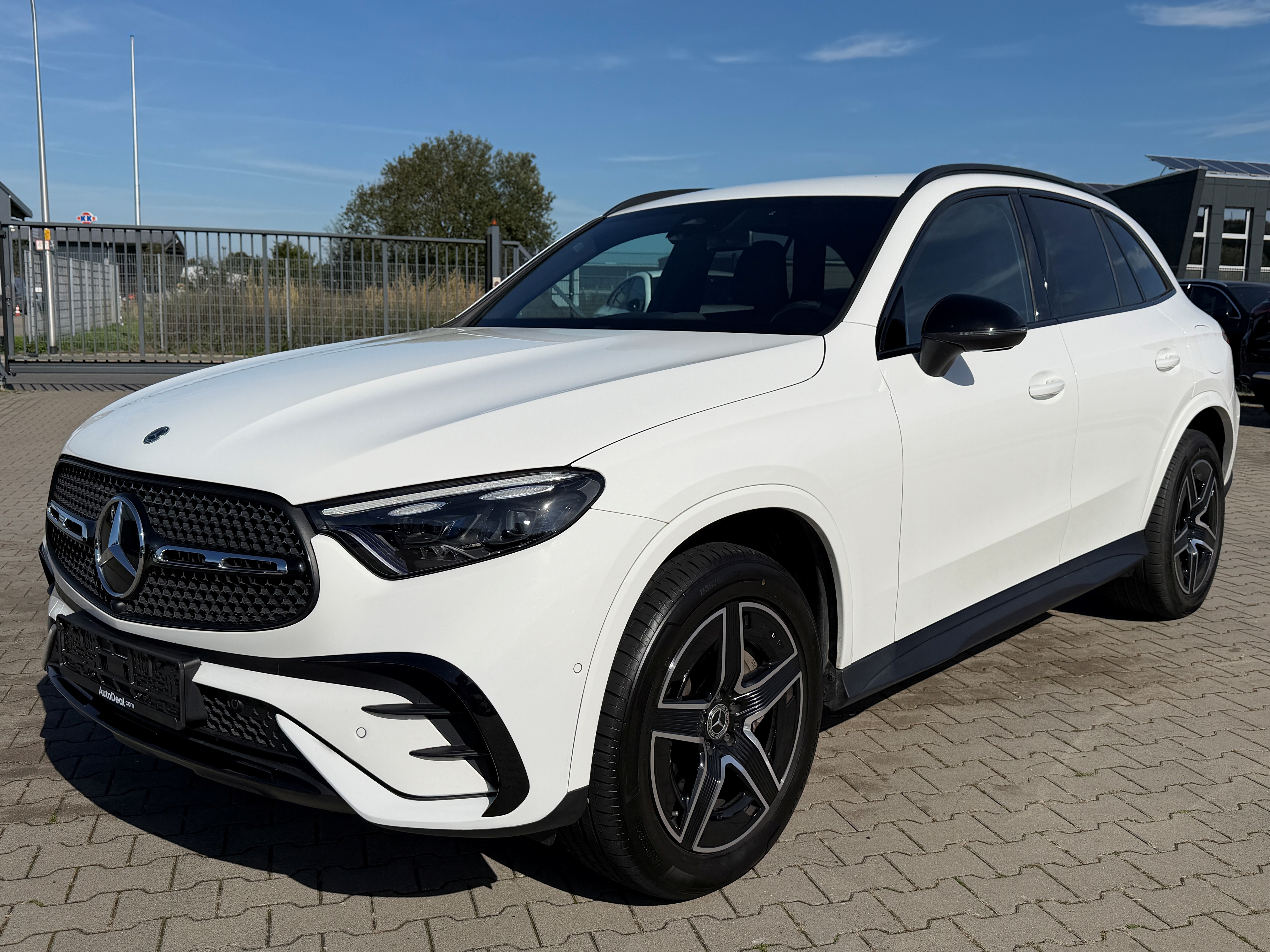 Mercedes-Benz GLC 300de AMG Line - 4-Matic - Hybrid - Automatic - 332 hp - 135.710 km