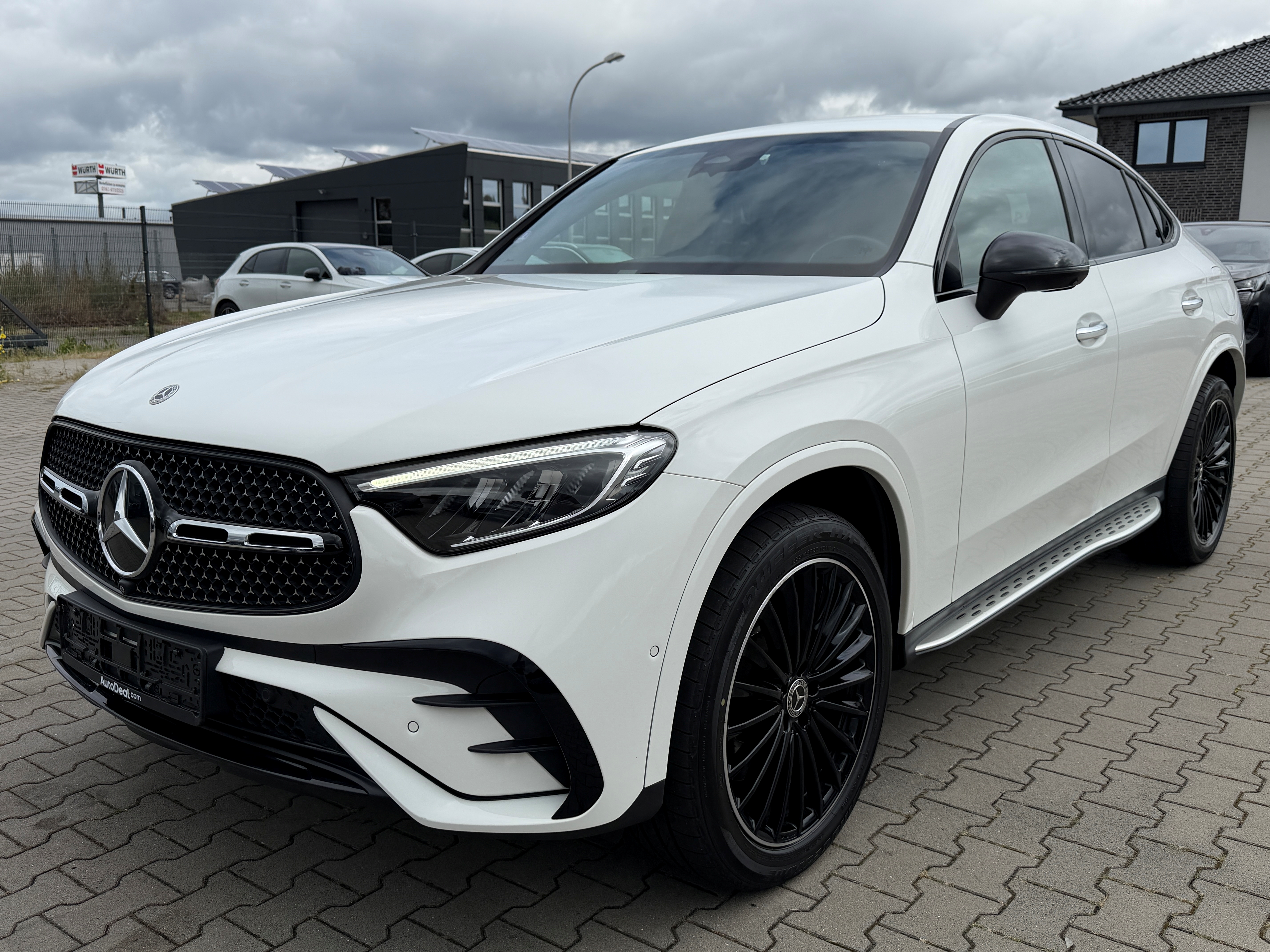 Mercedes-Benz GLC Coupé 400e AMG Line - 4-Matic - Hybrid - Automatic - 381 hp - 96.922 km