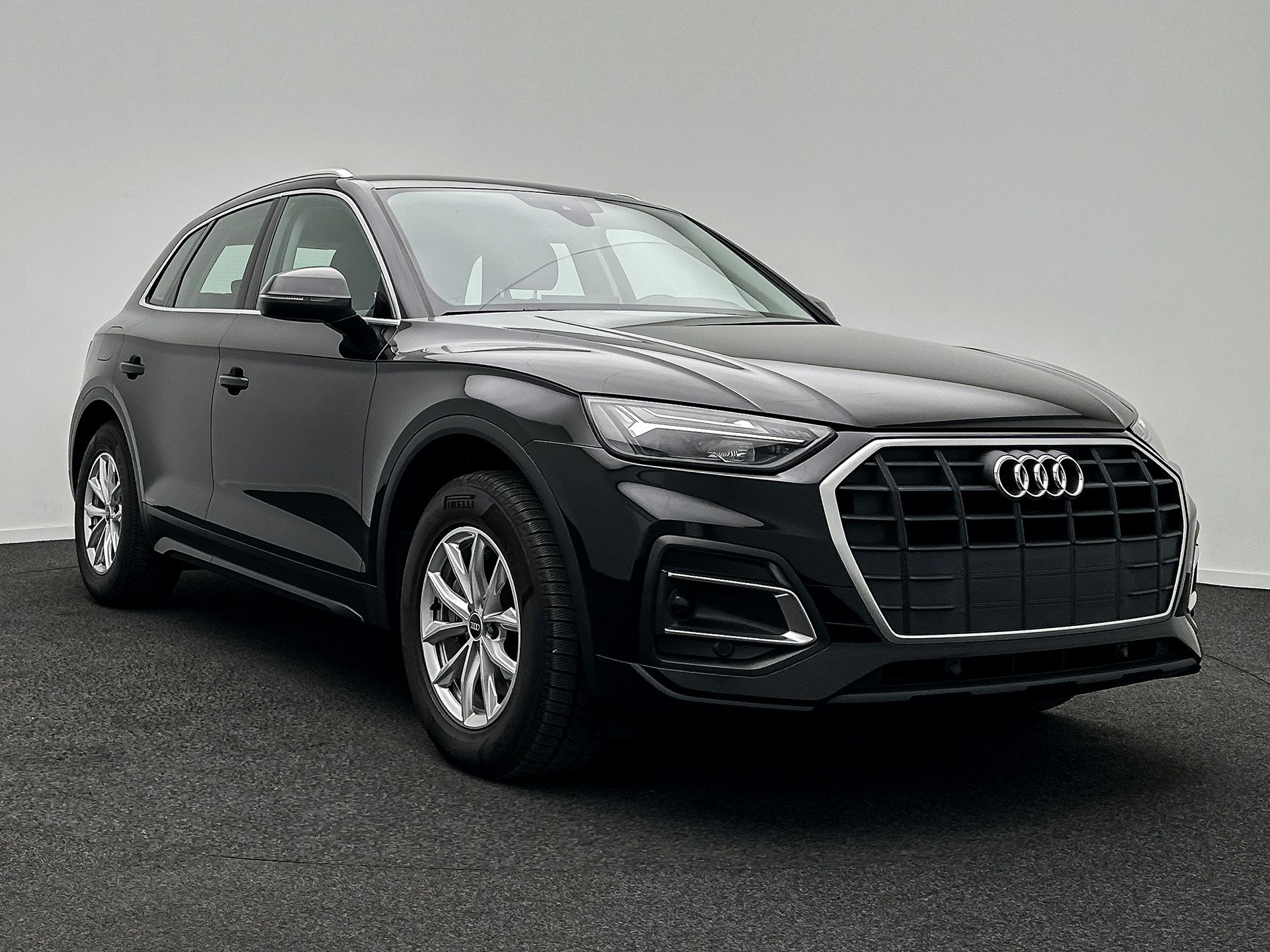 Audi Q5 30 TDI Business - Diesel - Automatic - 136 hp - 178.314 km