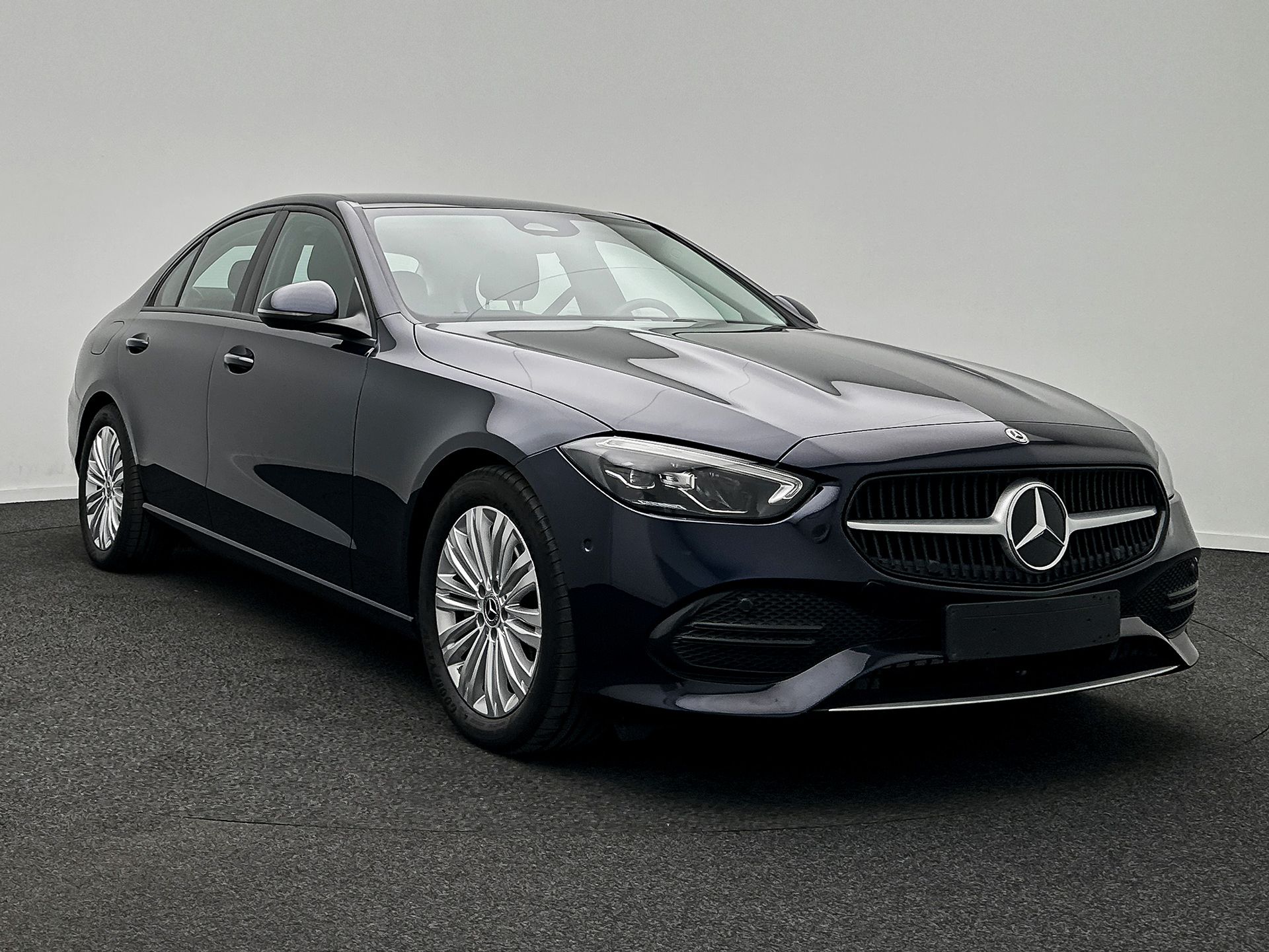 Mercedes-Benz C 200 Business Line - Diesel - Automatic - 163 hp - 104.256 km
