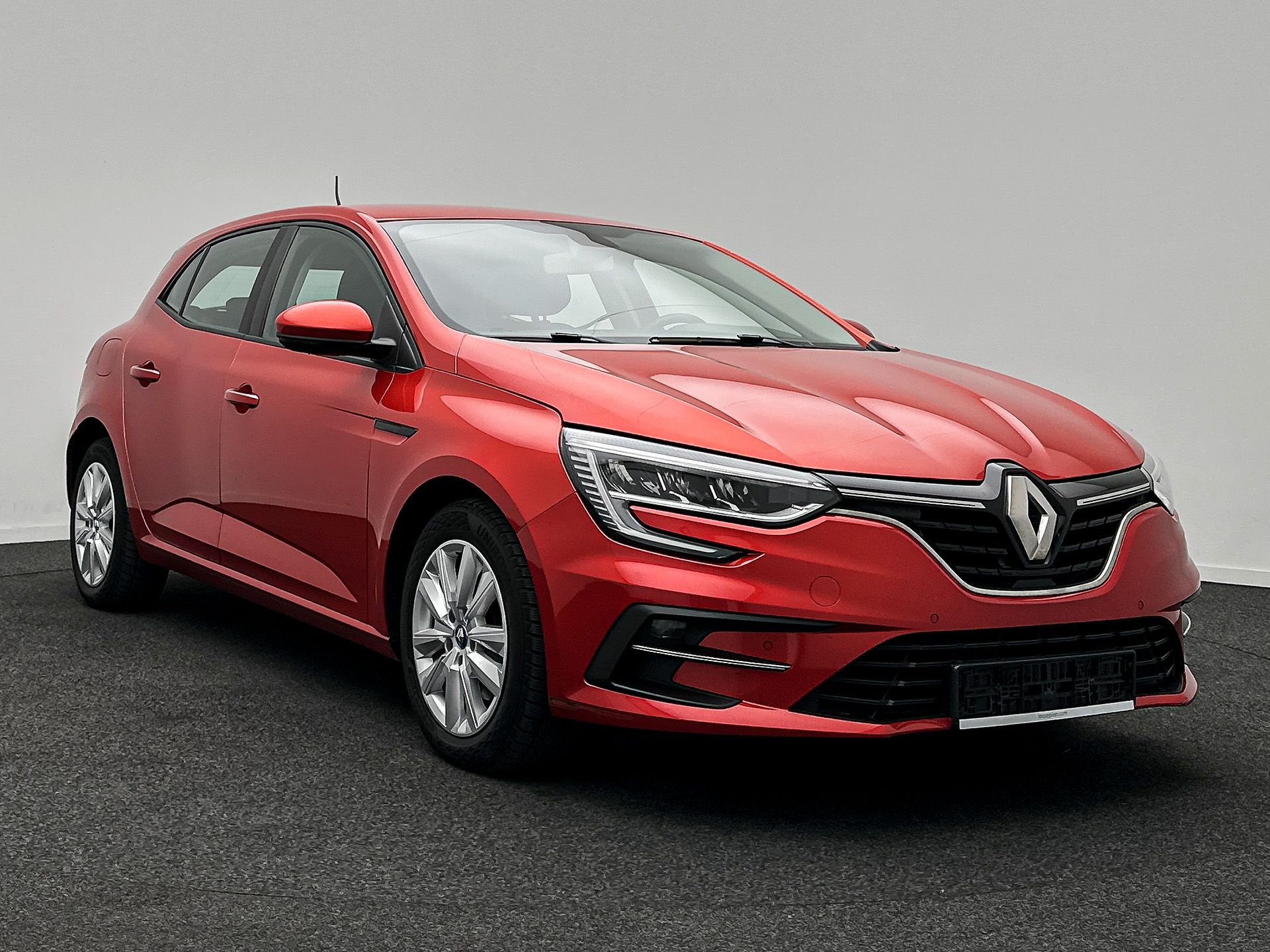 Renault Megane 1.6i - Hybrid - Automatic - 94 hp - 124.866 km
