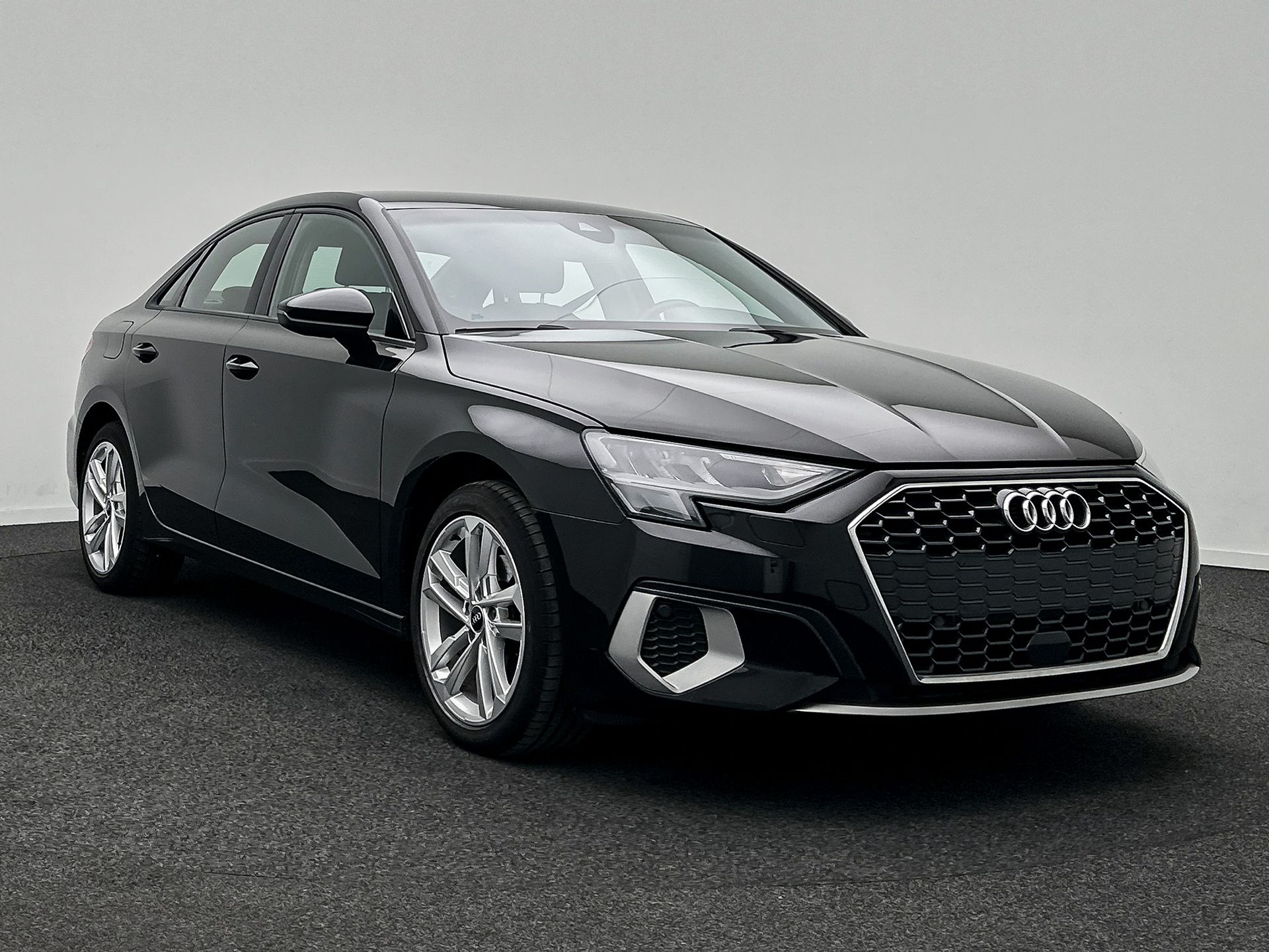 Audi A3 1.0 TFSI Advanced - Petrol - Automatic - 110 hp - 129.346 km