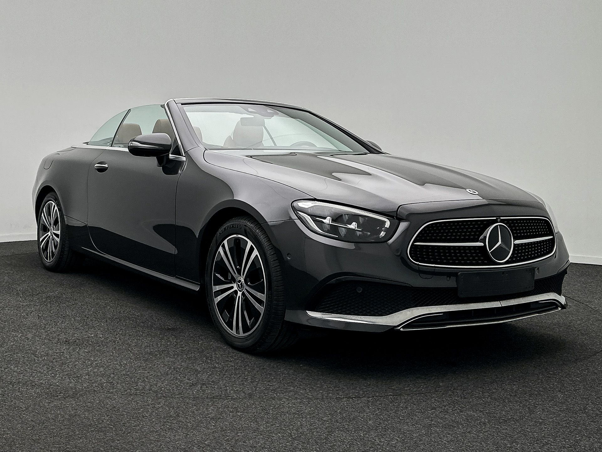 Mercedes-Benz E 200 - Petrol - Automatic - 197 hp - 85.552 km