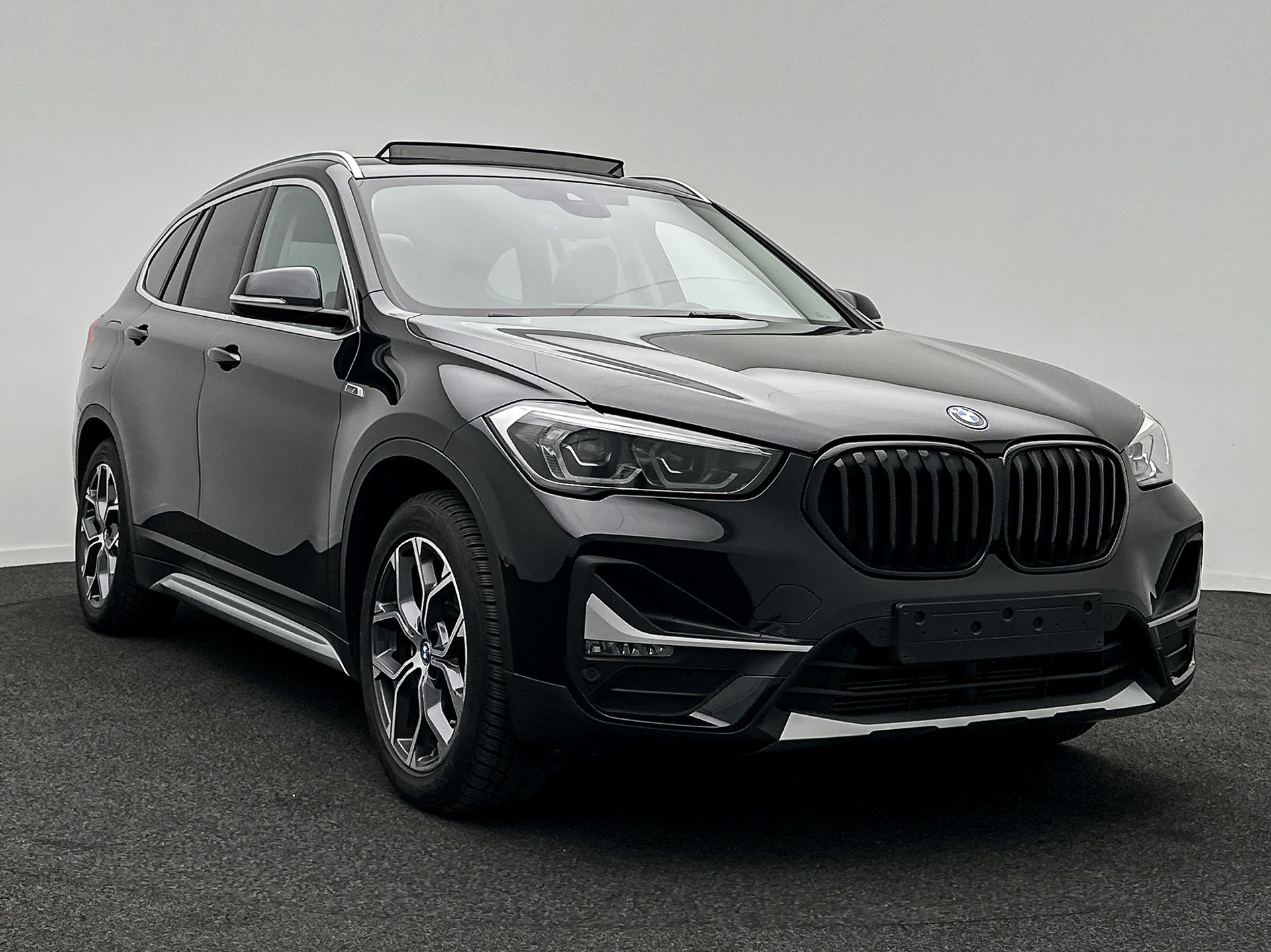 BMW X1 25e X Line - xDrive - Hybrid - Automatic - 125 hp - 108.550 km