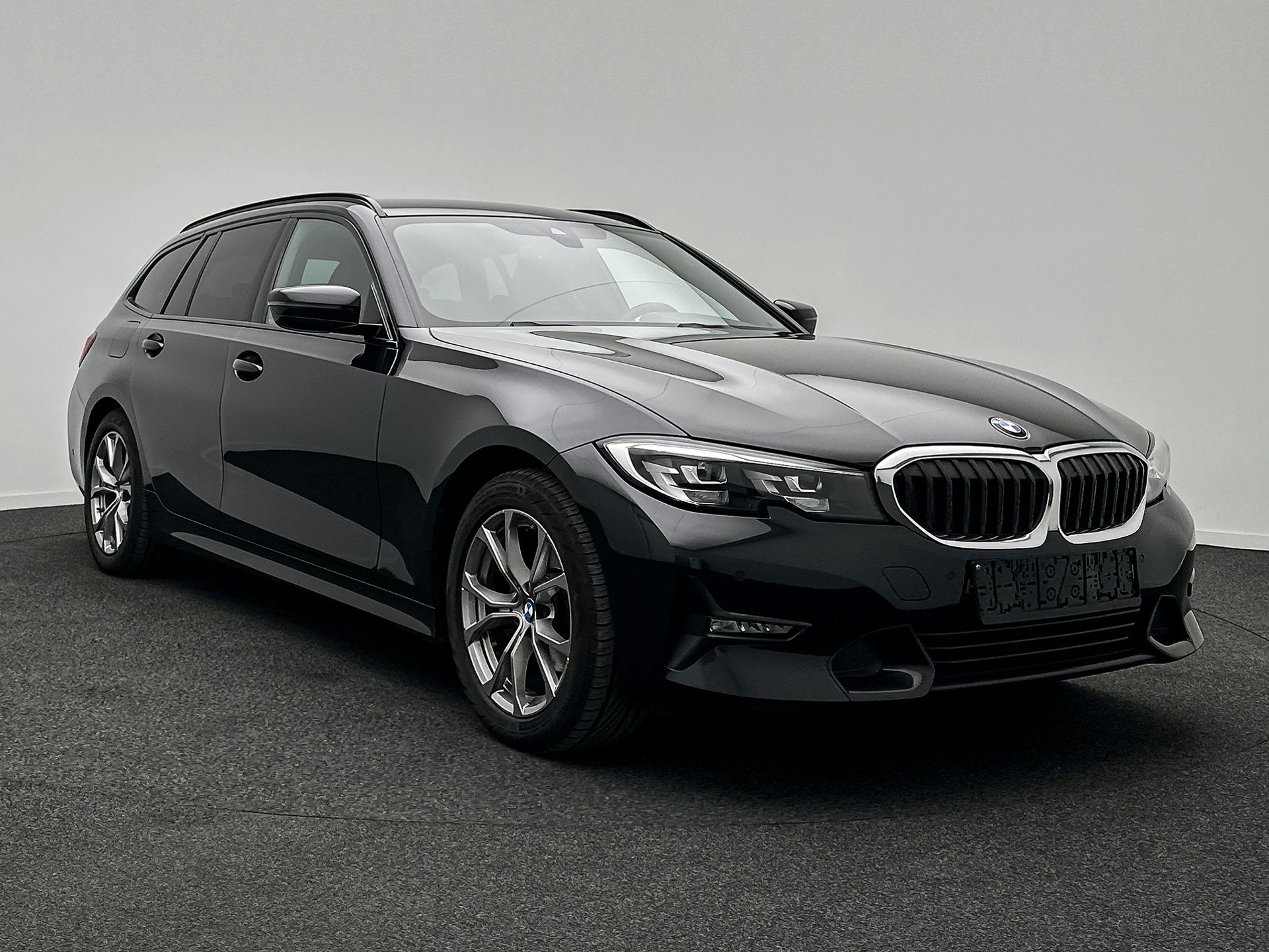 BMW 3 Series Touring 318d - Diesel - Automatic - 136 hp - 170.239 km