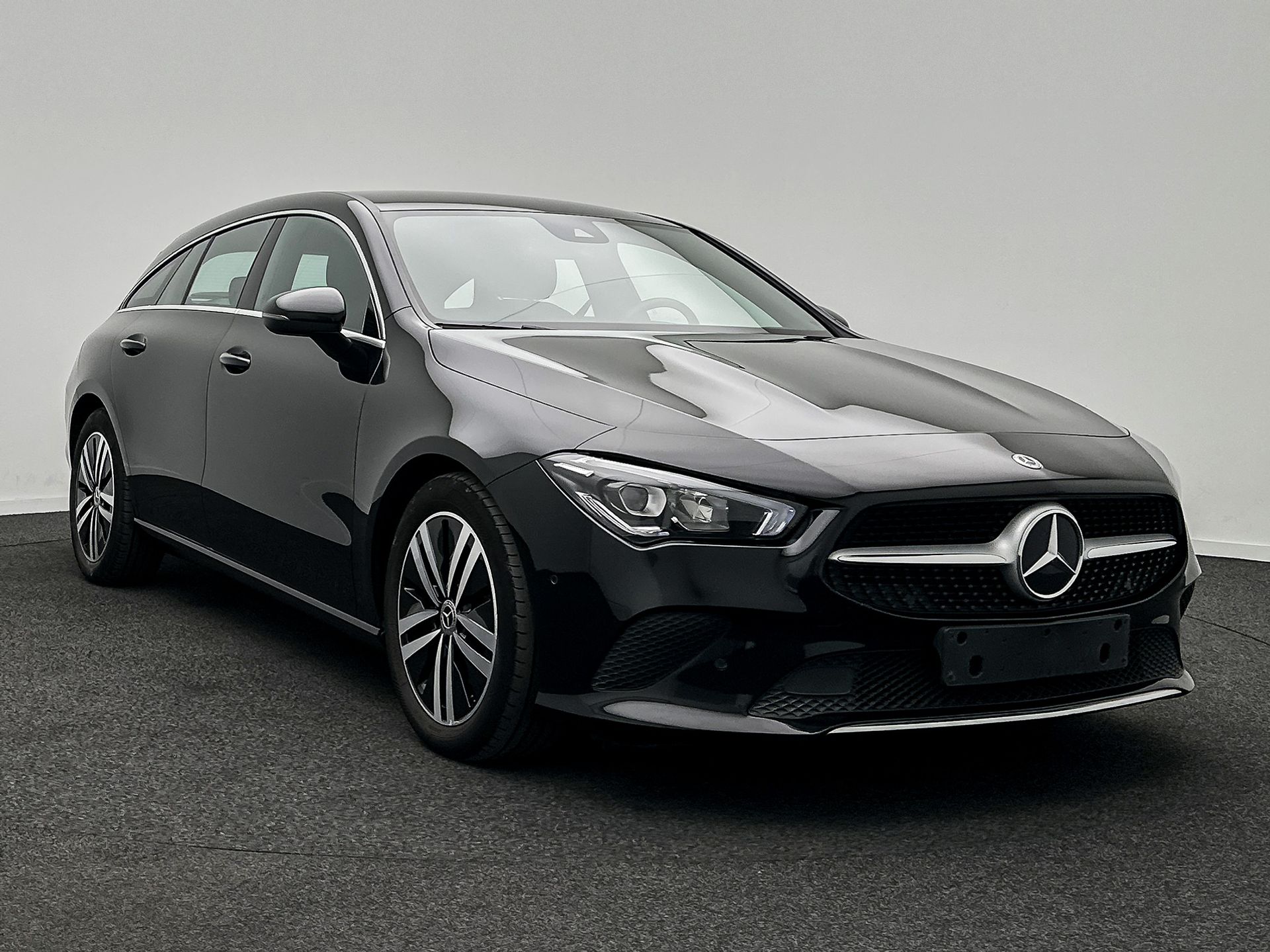 Mercedes-Benz CLA Shooting Brake 200d Business Solution - Diesel - Automatic - 116 hp - 137.528 km