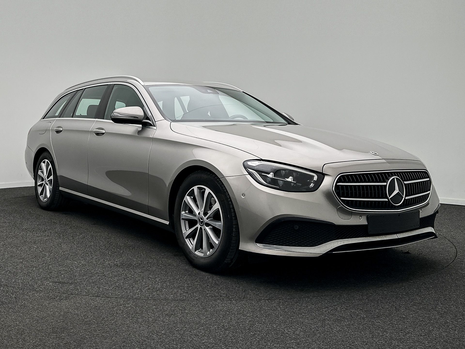 Mercedes-Benz E Break 200 Business Solution - Diesel - Automatic - 160 hp - 160.547 km