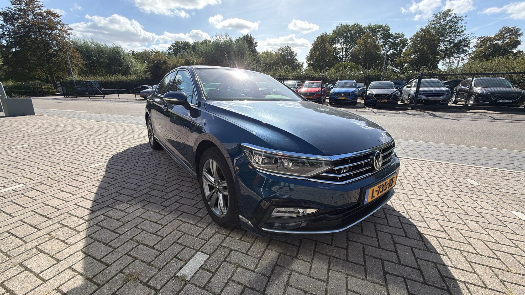 Volkswagen Passat 1.5 TSI R-Line - Petrol - Automatic - 150 hp - 195.288 km