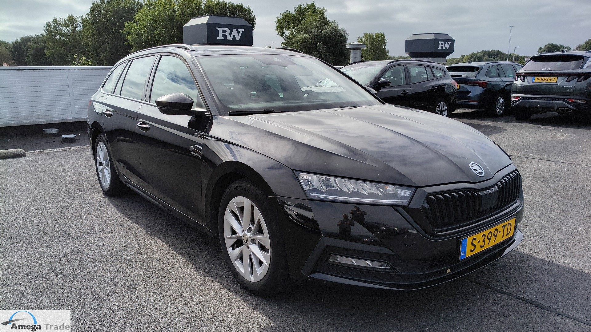 Skoda Octavia Combi 1.5 Sport Business - Petrol - Automatic - 150 hp - 154.601 km
