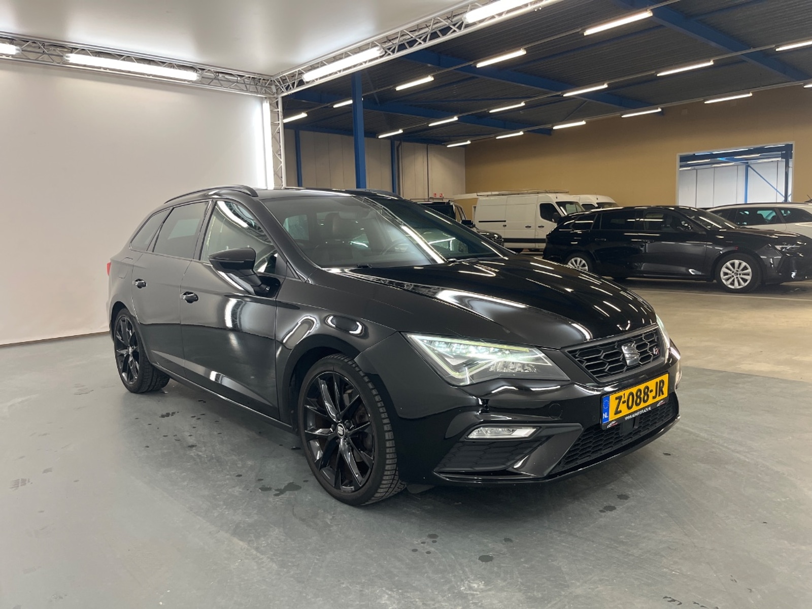 Seat Leon Sportstourer 1.5 TSI FR Business Intense - Petrol - Automatic - 150 hp - 169.570 km