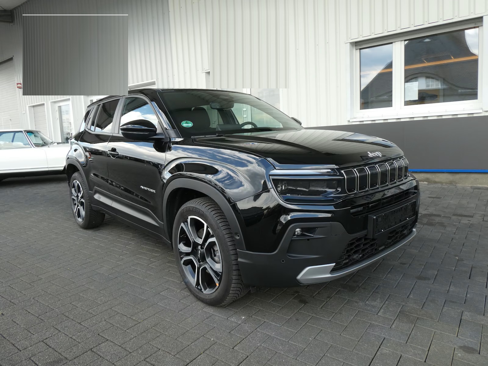 Jeep Avenger 1.2 Altitude - Petrol - Automatic - 100 hp - 7.654 km
