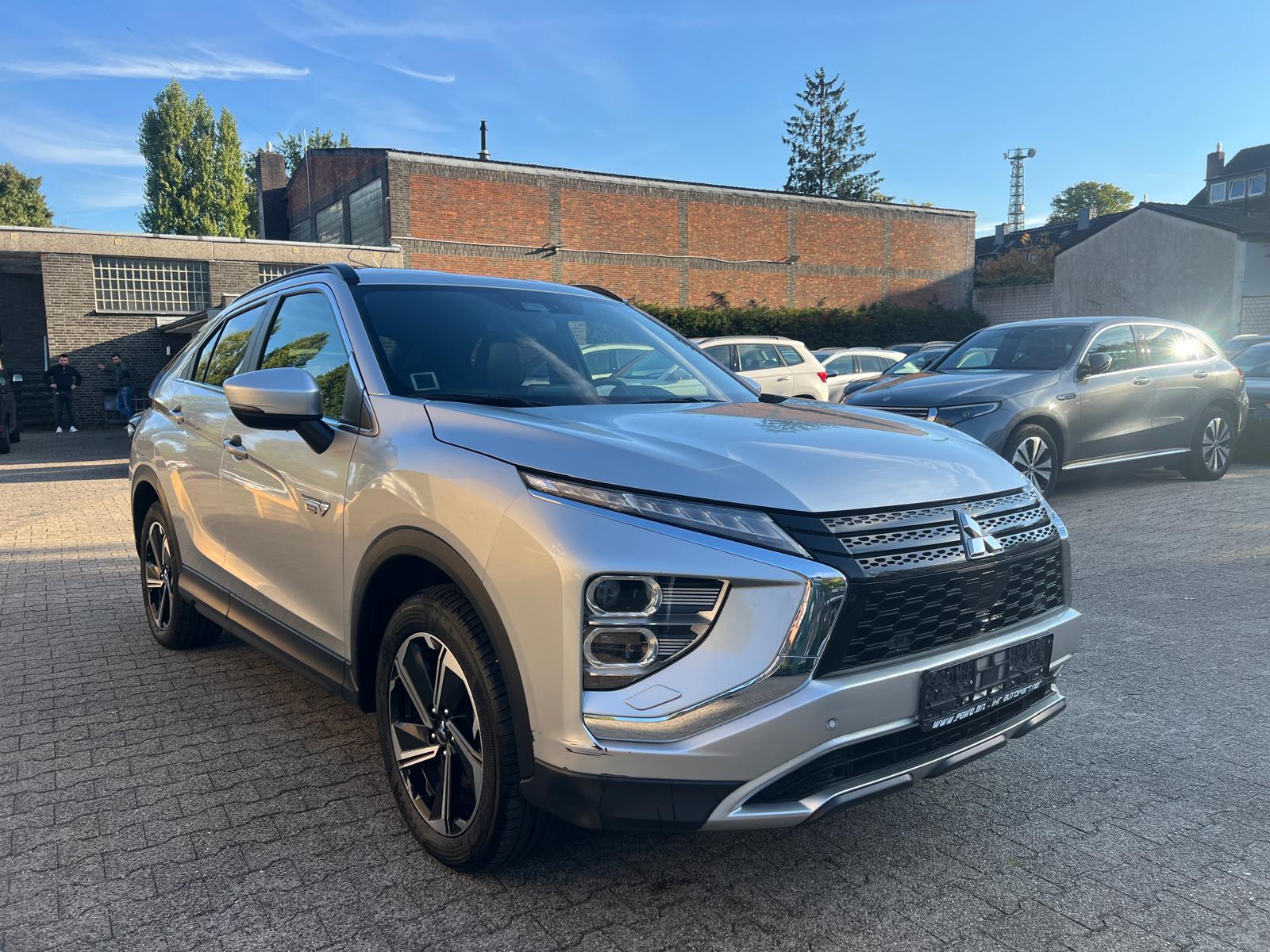 Mitsubishi Eclipse Cross Plus - Hybrid - Automatic - 98 hp - 108.118 km