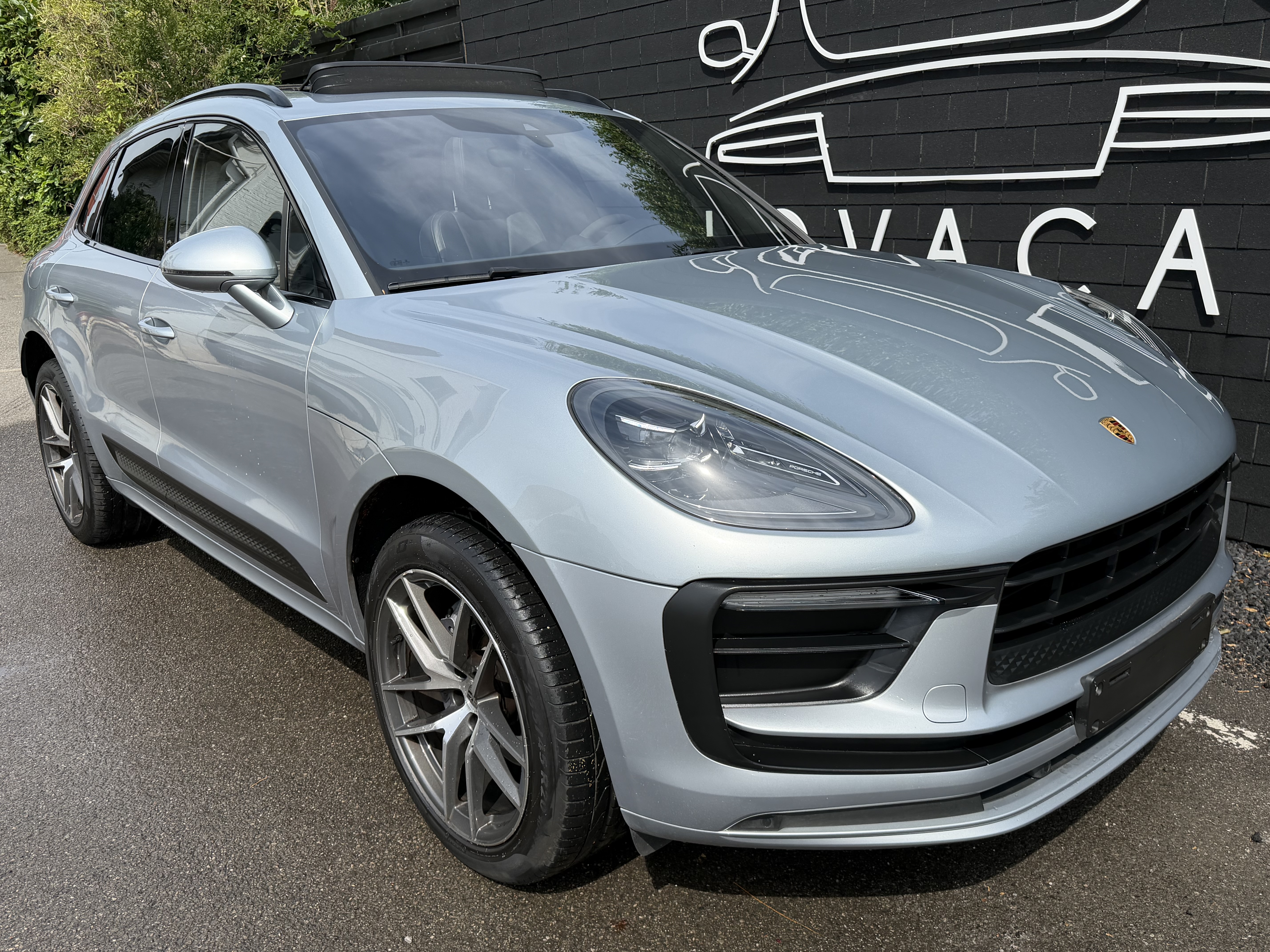 Porsche Macan 2.0 - AWD - Petrol - Automatic - 265 hp - 66.532 km