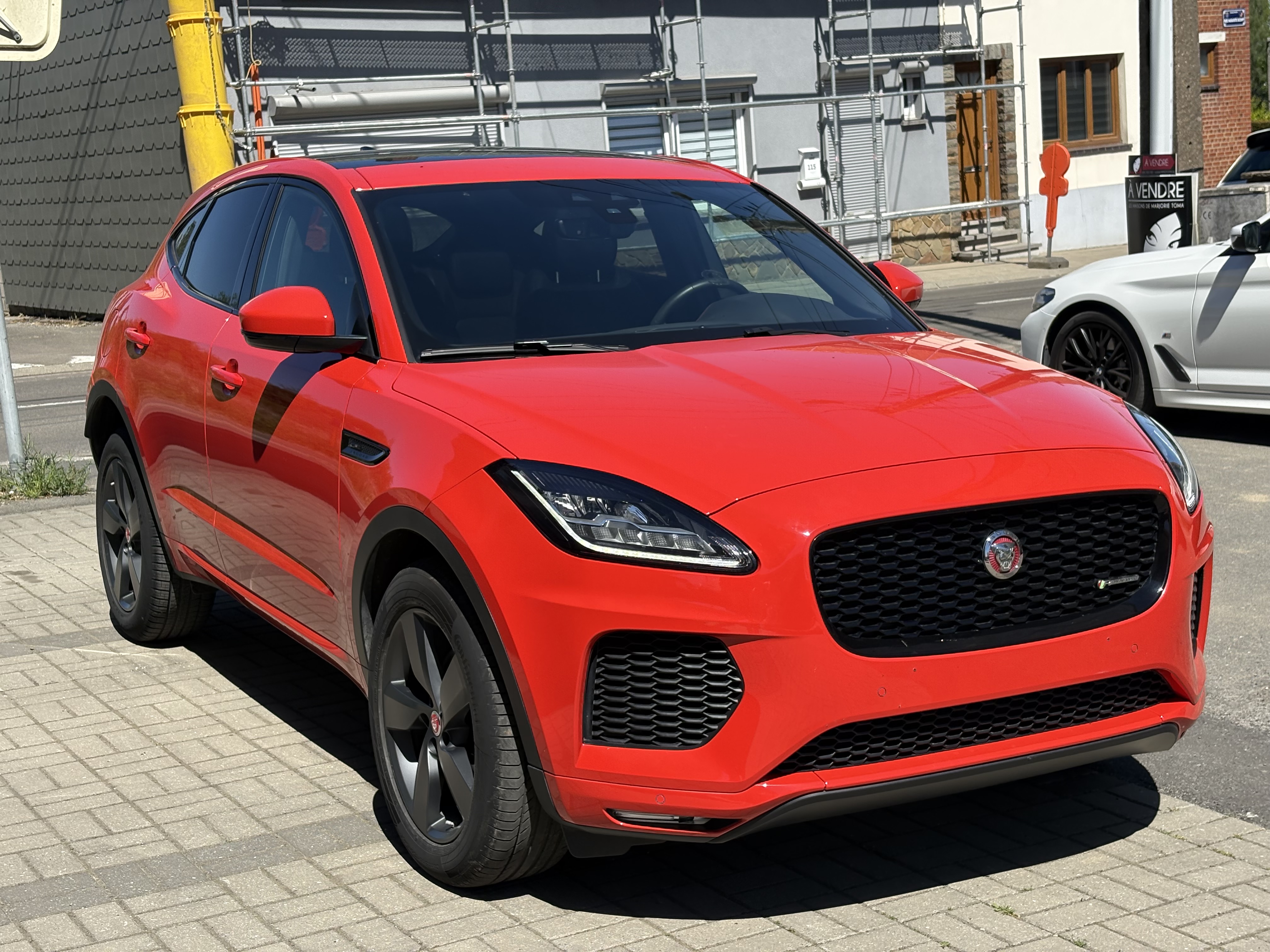 Jaguar E-Pace 2.0 R-Dynamic - AWD - Diesel - Automatic - 179 hp - 31.232 km