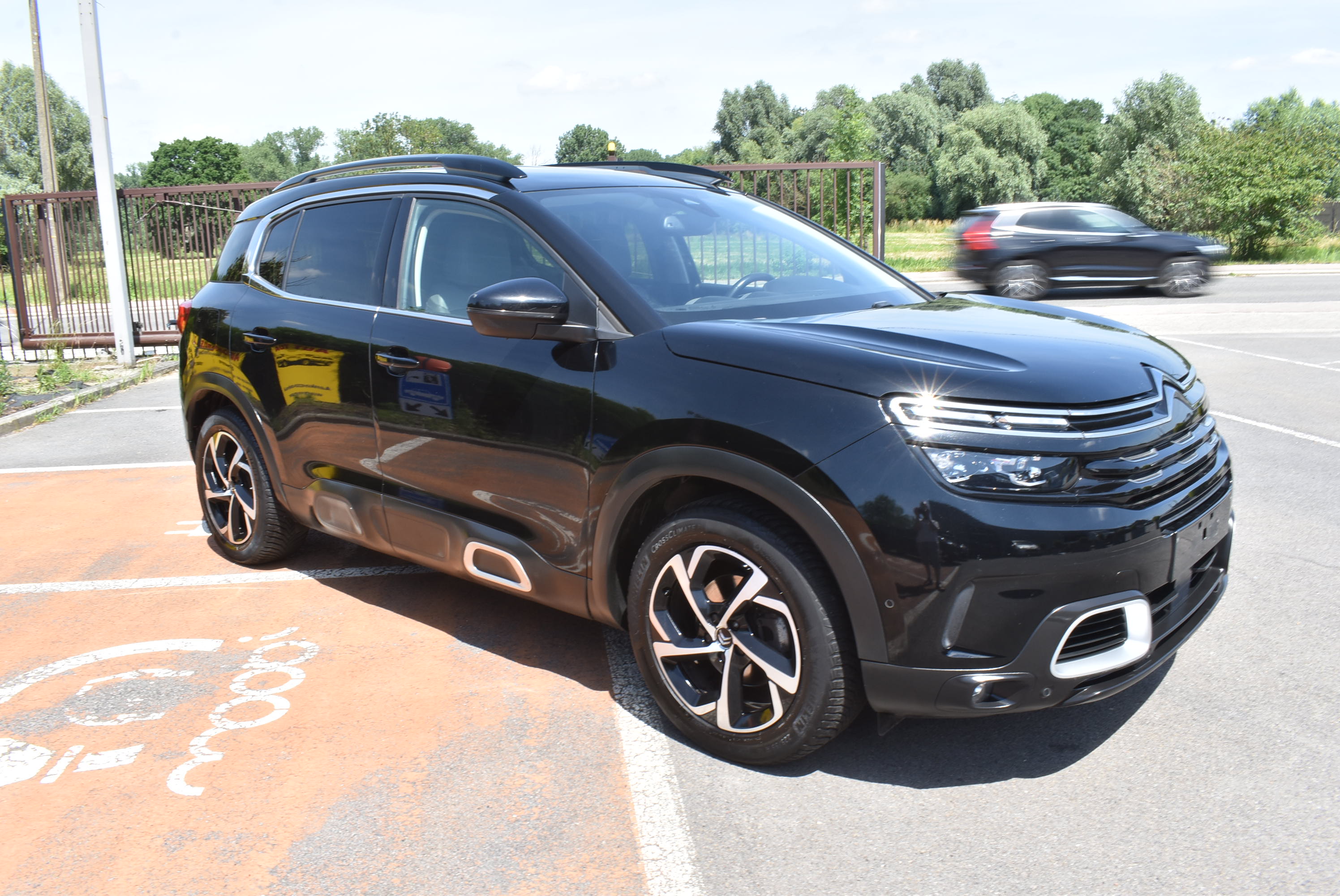 Citroën C5 Aircross 1.5 HDI Lounge - Diesel - Automatic - 131 hp - 135.920 km