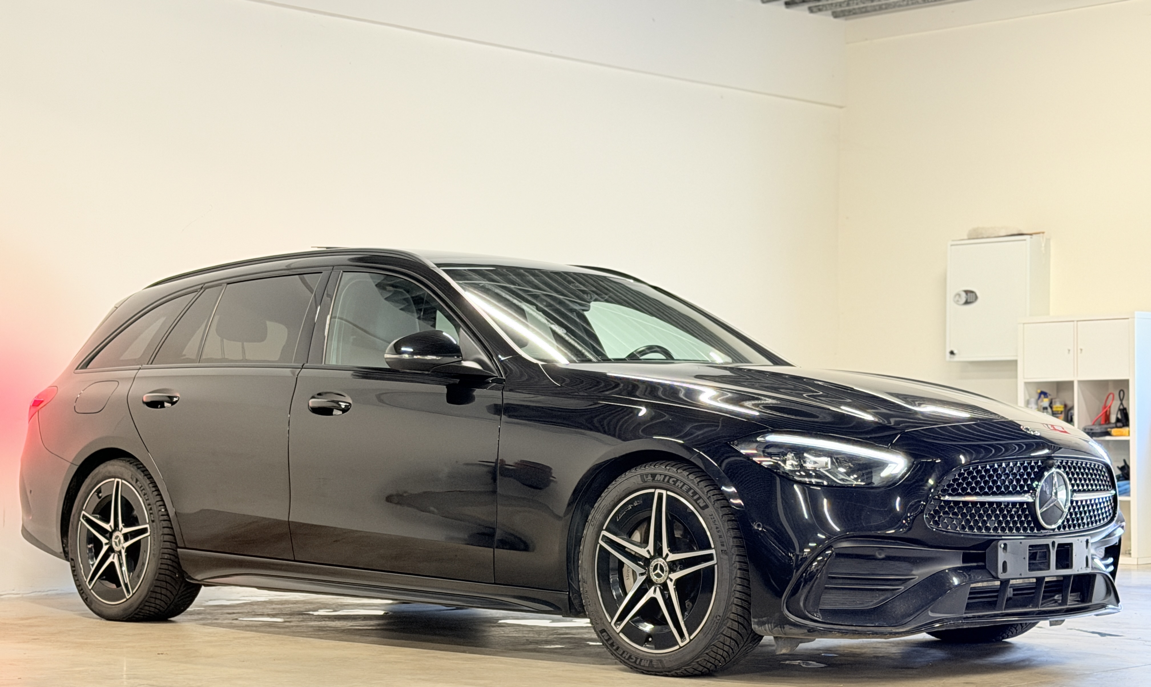 Mercedes-Benz C Break 200d AMG Line - Diesel - Automatic - 163 hp - 124.475 km